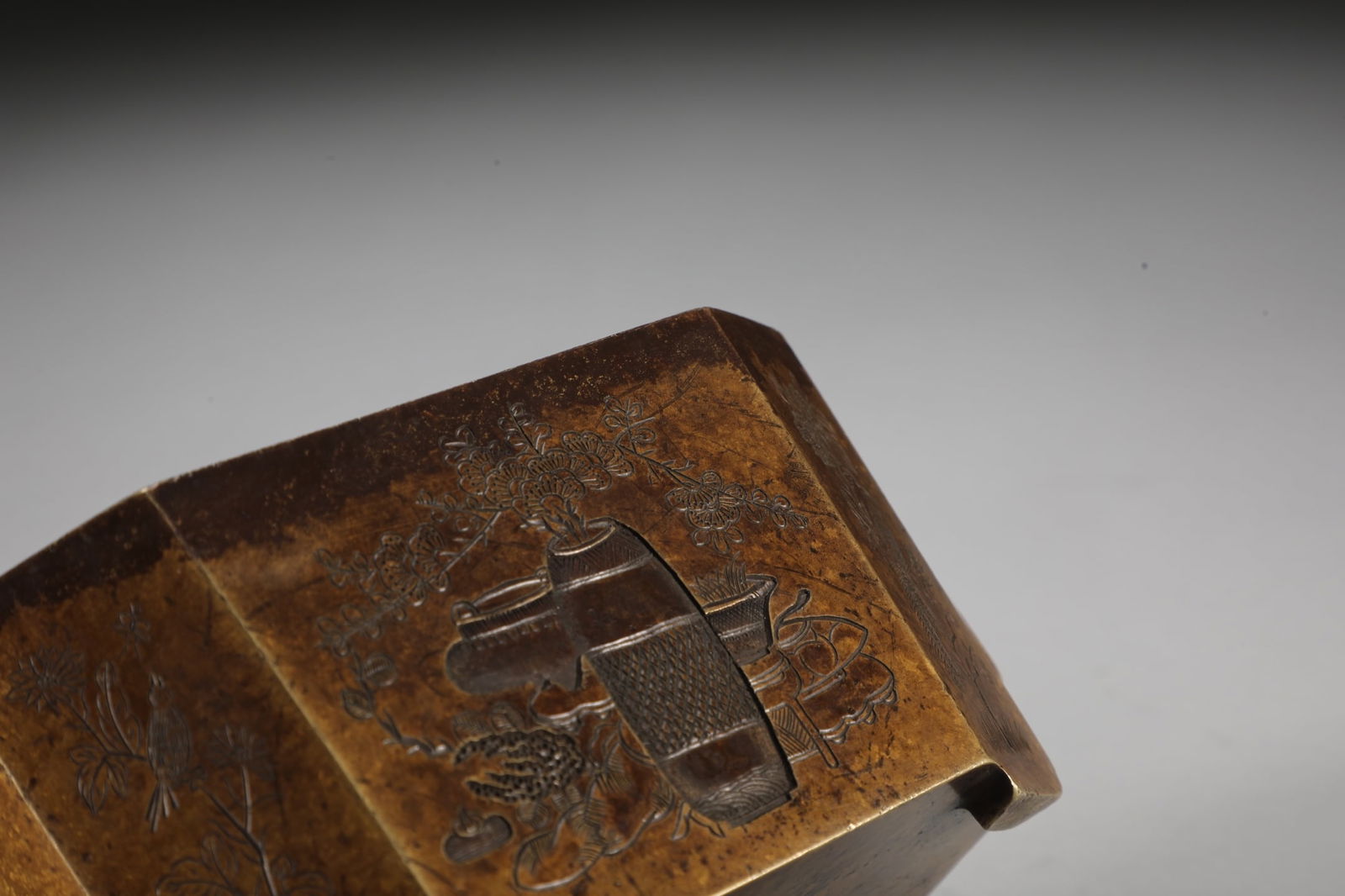 An Exquisite Bronze Flower Pattern Double-Ears Censer - 9