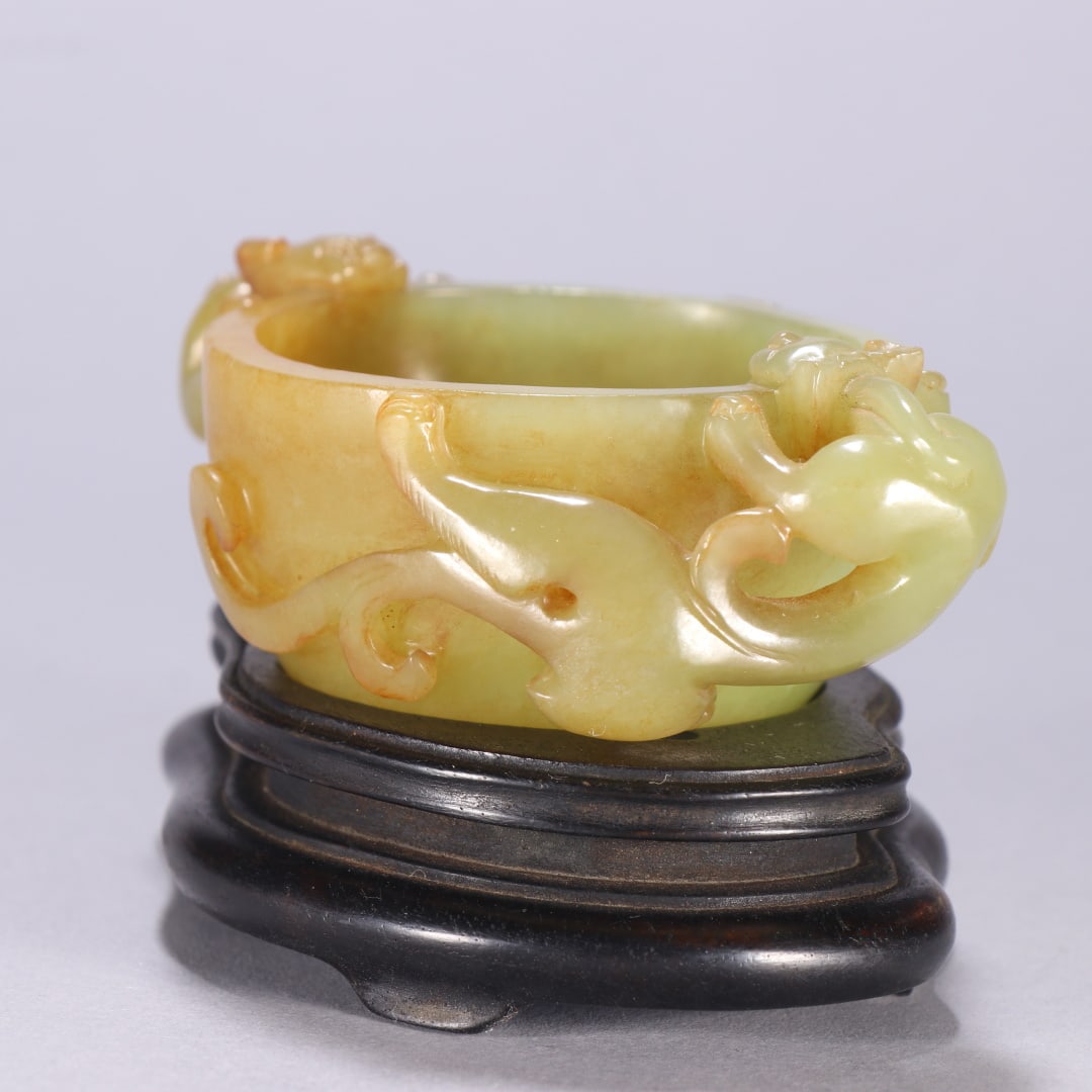 An Exquisite Yellow Jade Chi-Dragon Pattern Cup - 6