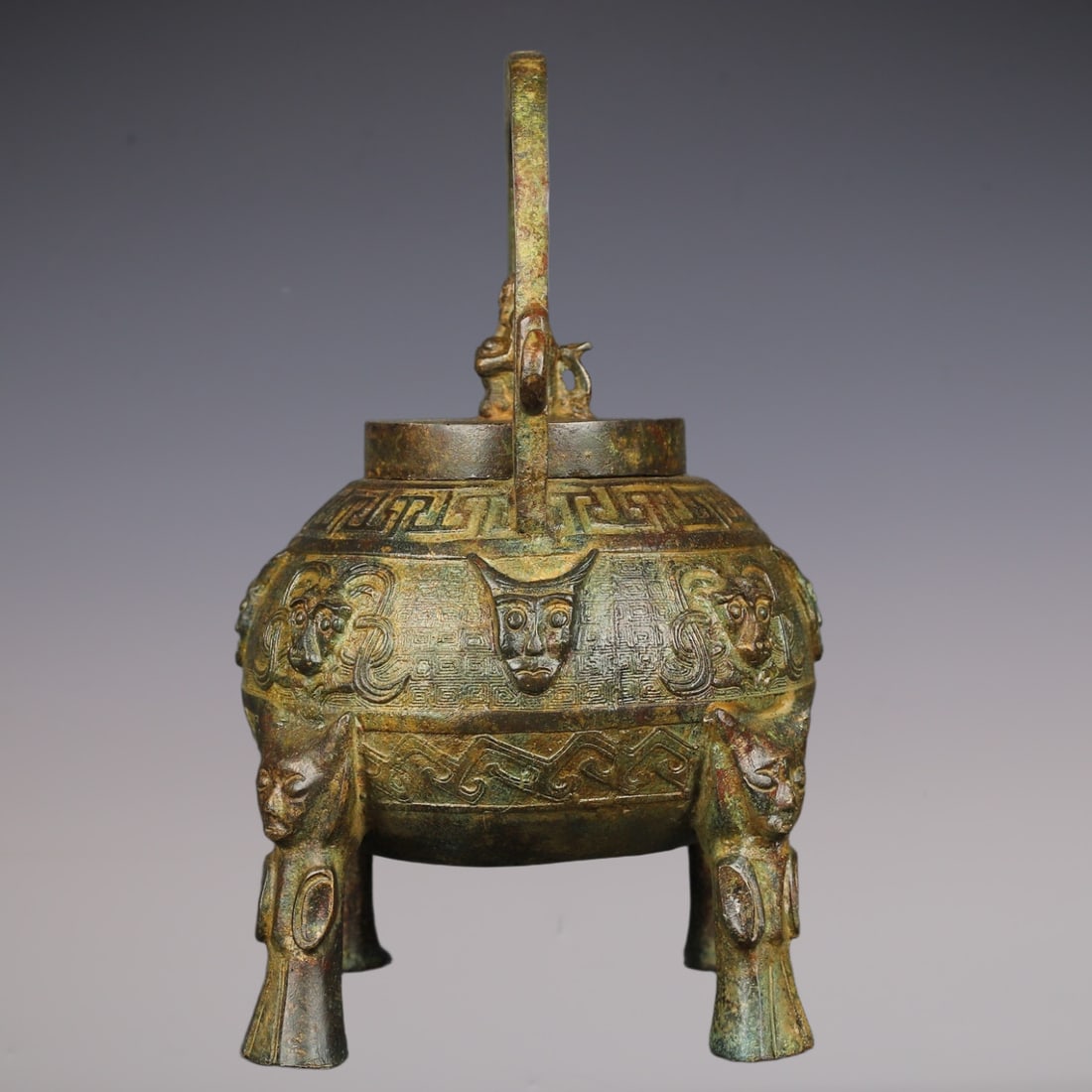 An Exquisite Bronze Beast-Face Pattern Tripod Ewer - 6