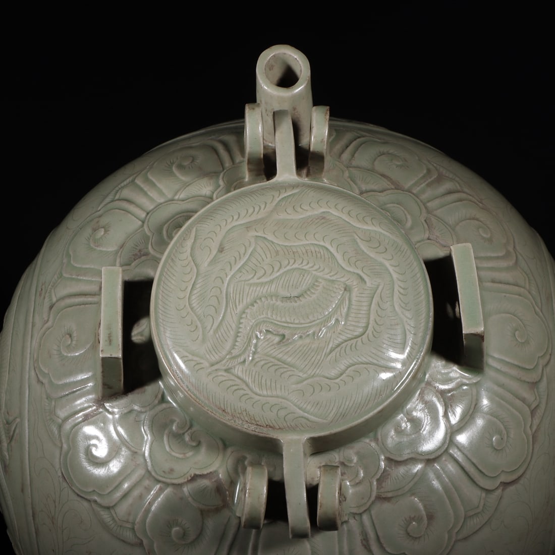 An Exquisite Yue yao Celadon Dragon Pattern Jar - 7