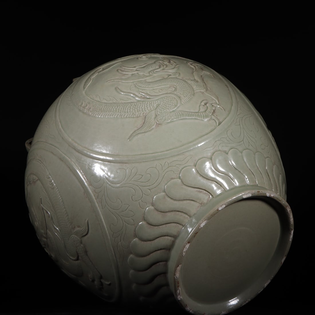 An Exquisite Yue yao Celadon Dragon Pattern Jar - 9