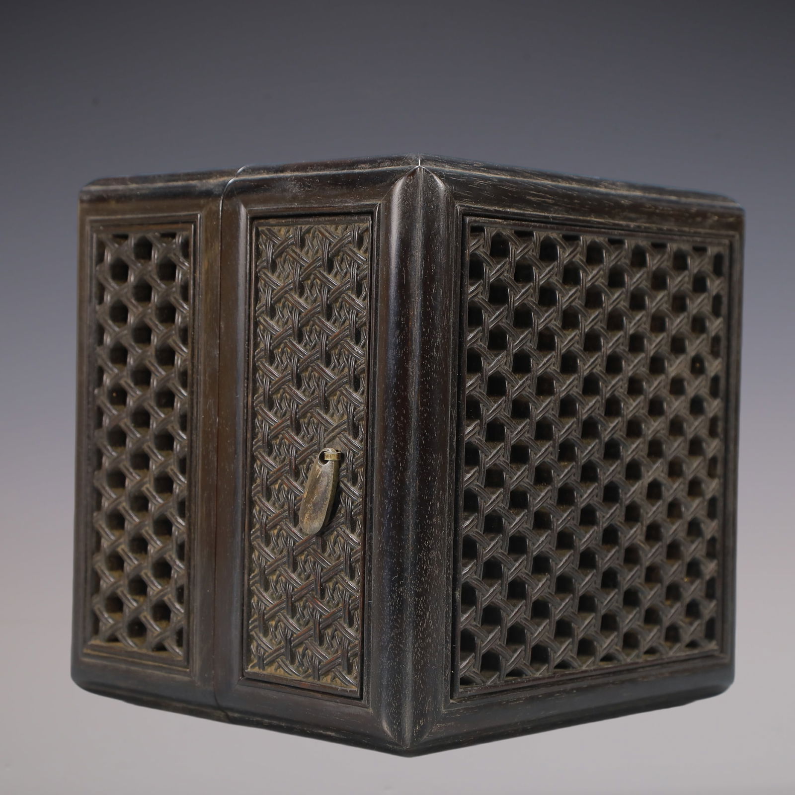 A Exquisite Zitanwood Box - 5