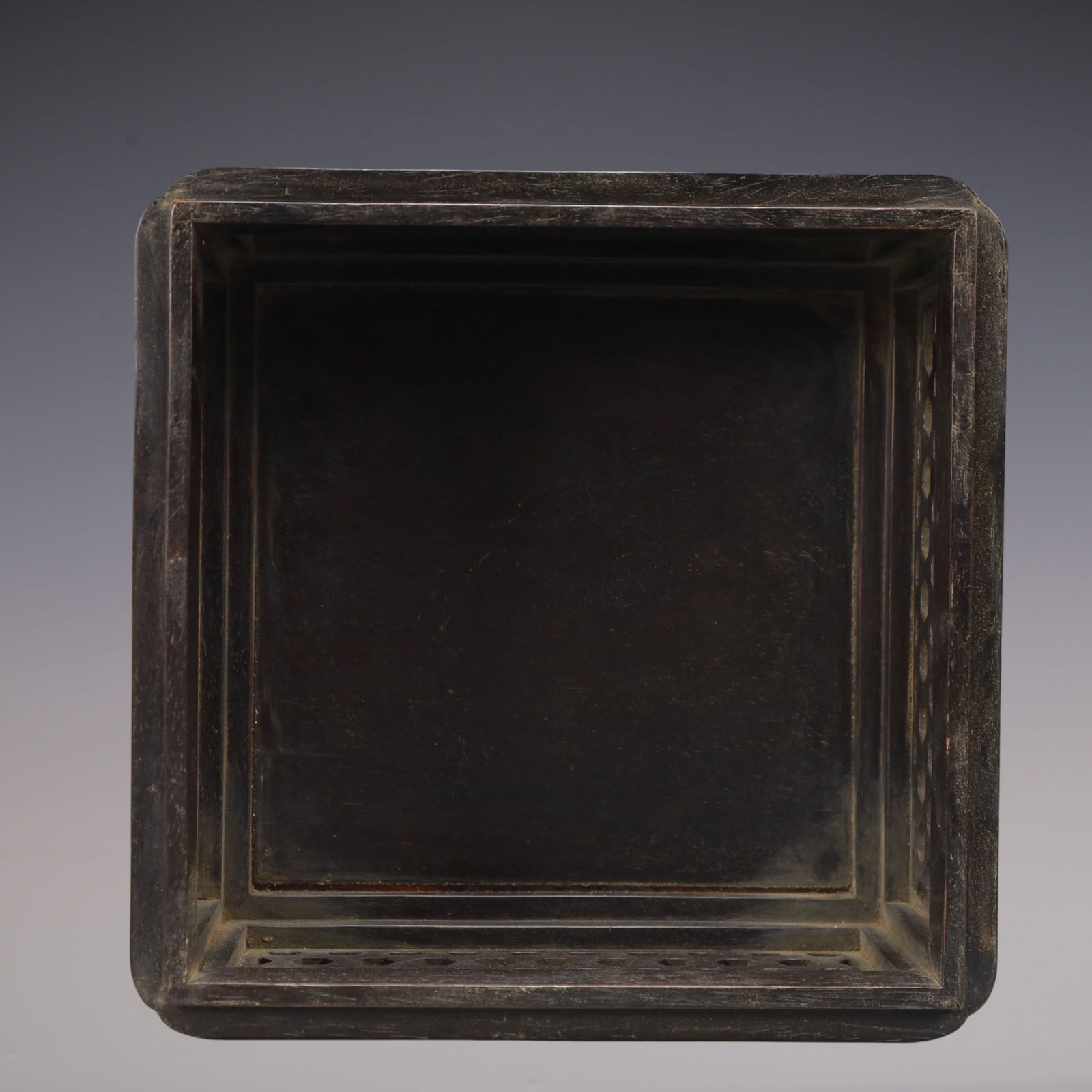 A Exquisite Zitanwood Box - 8