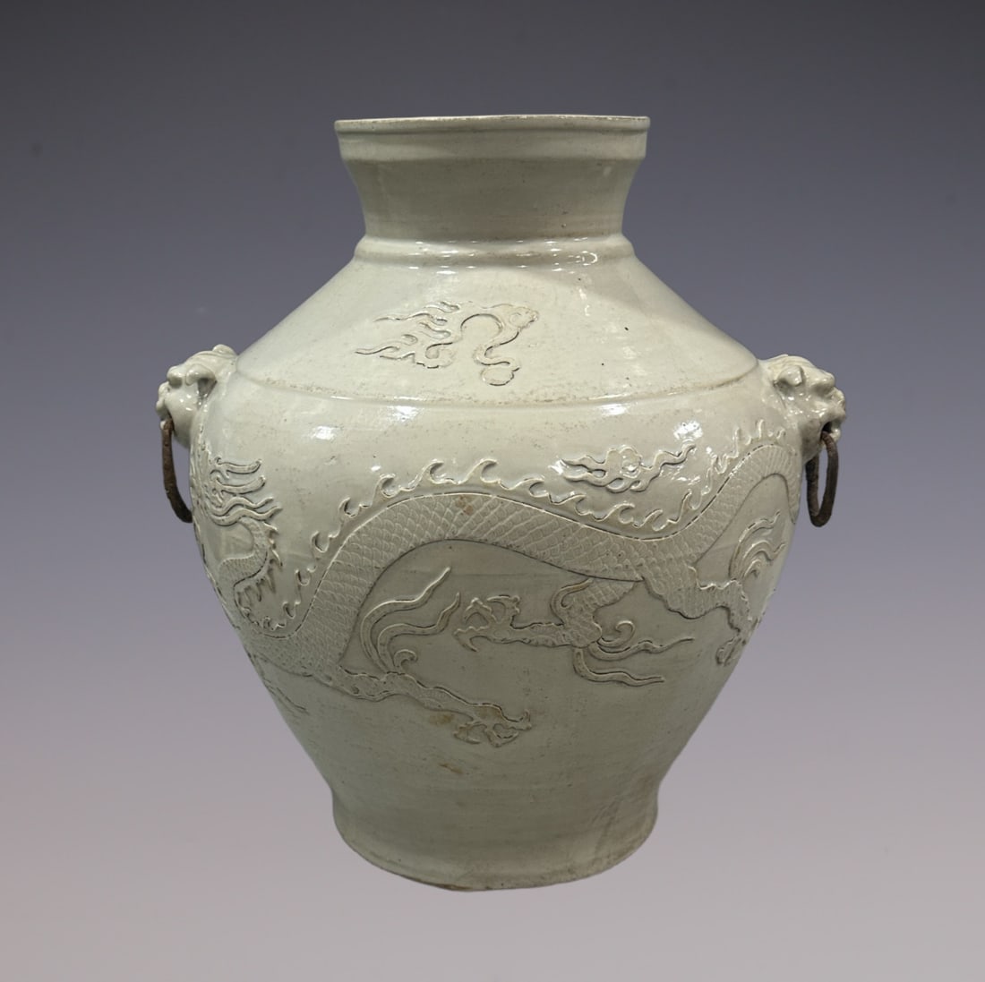 An Exquisite Shufu Glazed Dragon Pattern Double-Ears Jar: An Exquisite Shufu Glazed Dragon Pattern Double-Ears Jar Yuan Dynasty, China Size:40cm (The Dimensions Of All Batches Are Manually Measured.If You Need More Detailed Information, Please Contact Our