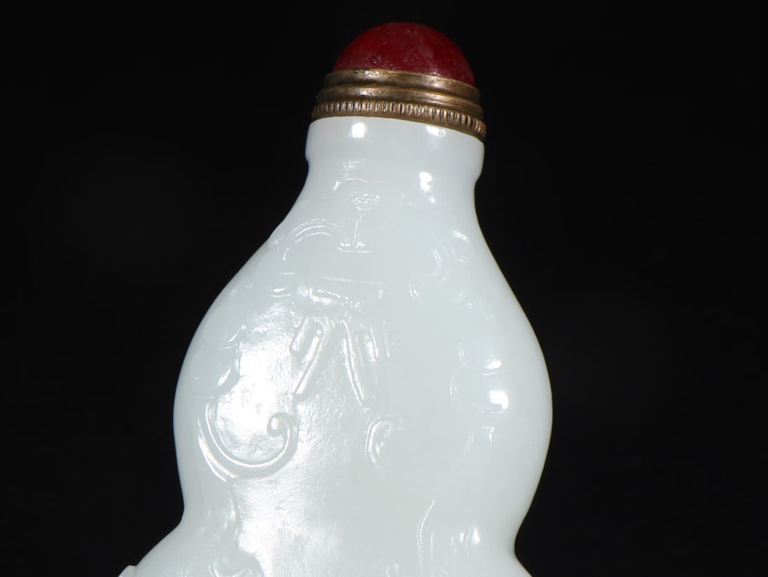 An Exquisite White Jade Melon and Fruit Pattern Snuff Bottle - 6