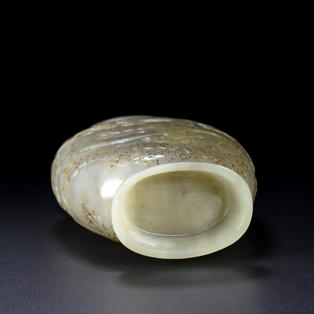 An Exquisite White Jade Dragon Pattern Double-Ears Vase - 9