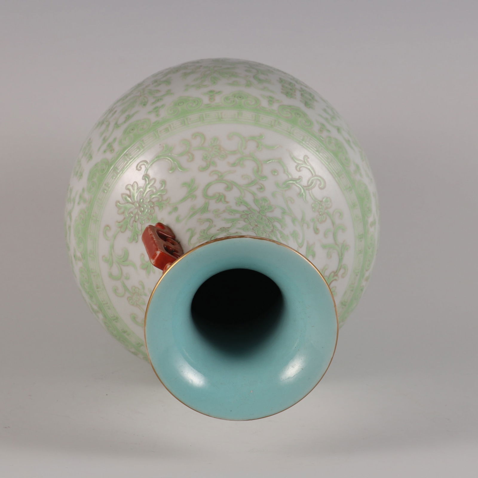 An Exquisite Green Ground Lotus Pattern Double-Ears Vase - 8