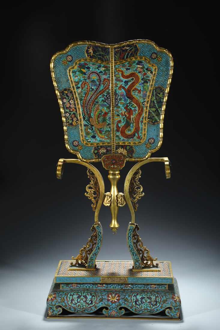 An Exquisite Cloisonne Dragon and Phoenix Pattern Lotus Pattern Ornament: An Exquisite Cloisonne Dragon and Phoenix Pattern Lotus Pattern Ornament Qing Dynasty, China Qianlong Six-character Mark Size:63cmx30cm Weight:6600g (The Dimensions Of All Batches Are Manually Measure