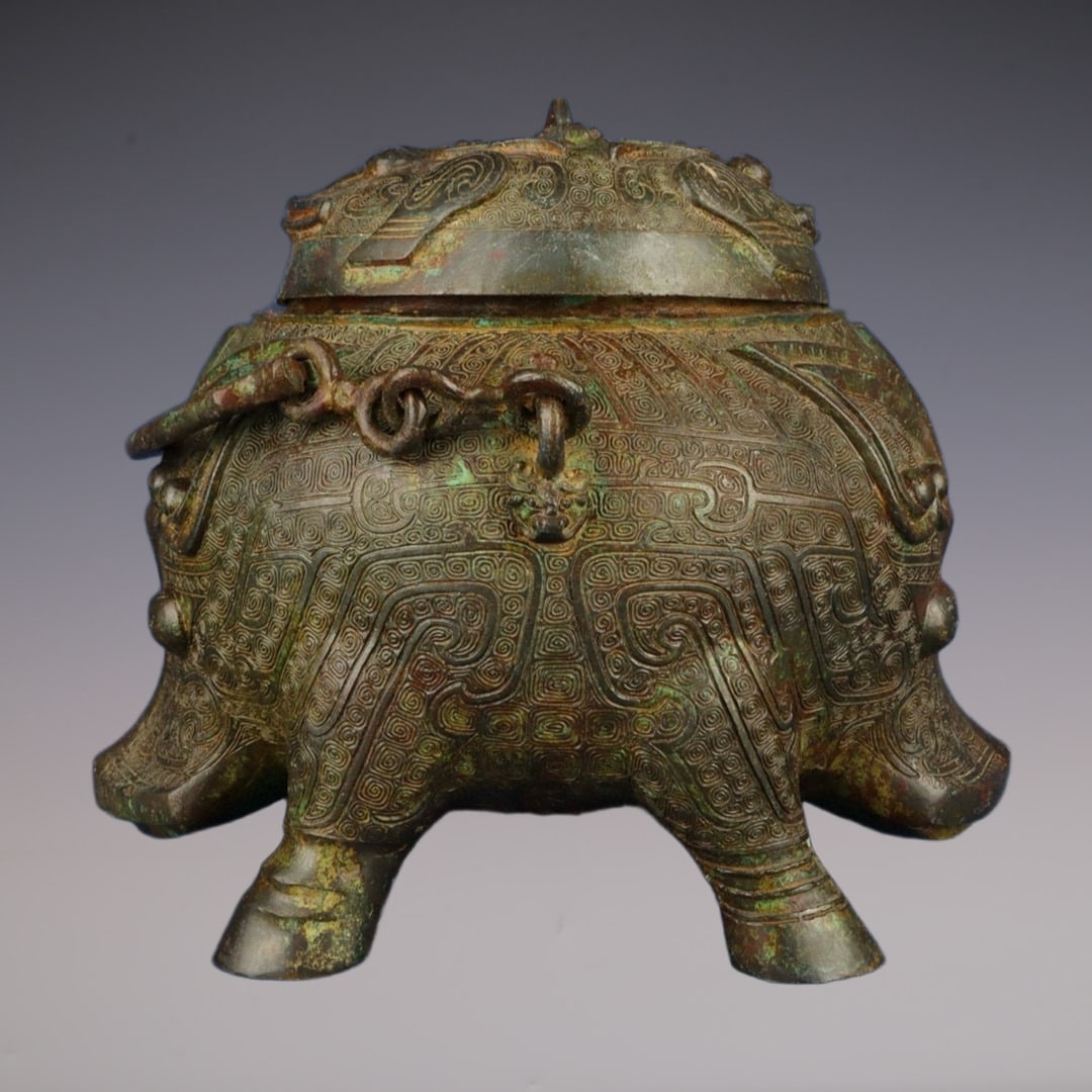 An Exquisite Bronze Beast-Face Pattern With Inscription Ewer: An Exquisite Bronze Beast-Face Pattern With Inscription Ewer W.Zhou , China Size:30cmx26cmx29cm Weight:5200g (The Dimensions Of All Batches Are Manually Measured.If You Need More Detailed Information,