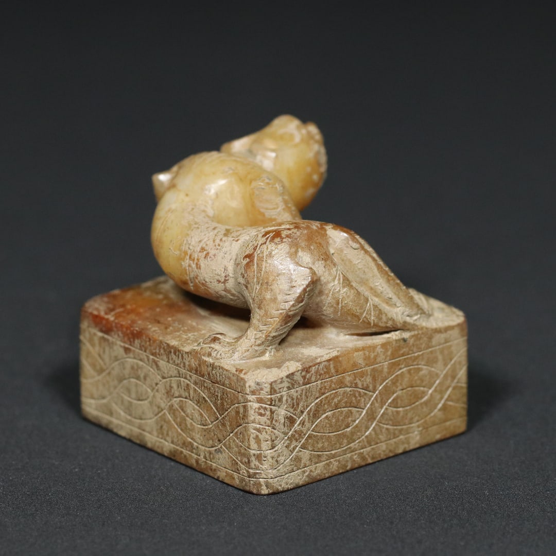 An Exquisite White Jade Tiger Seal - 4