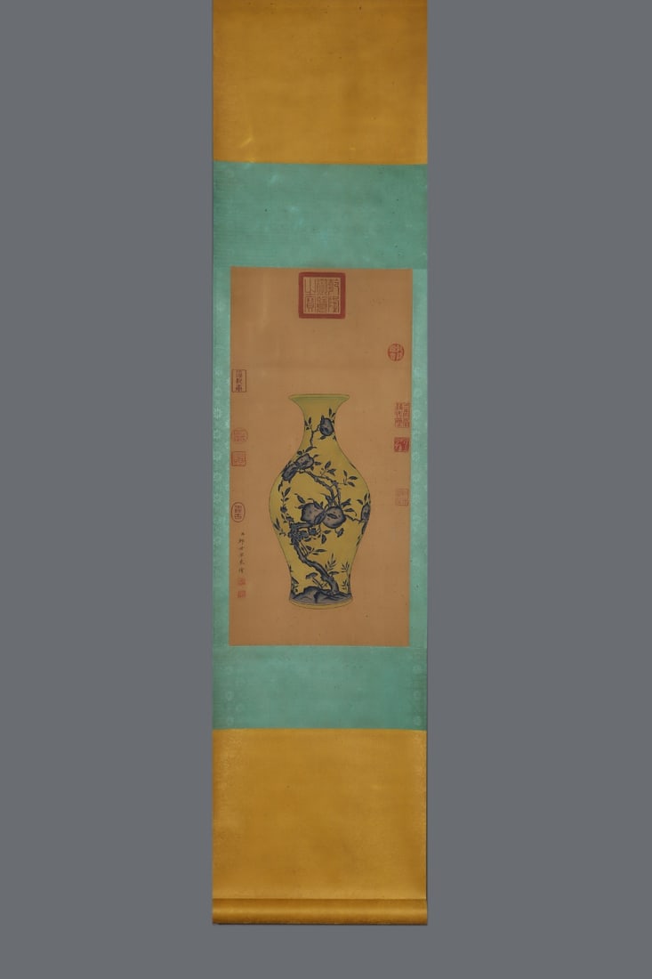 An Exquisite Blue and White Melon and Fruit Pattern Vase - 6