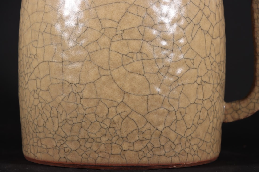 An Exquisite Ge yao Vase - 4