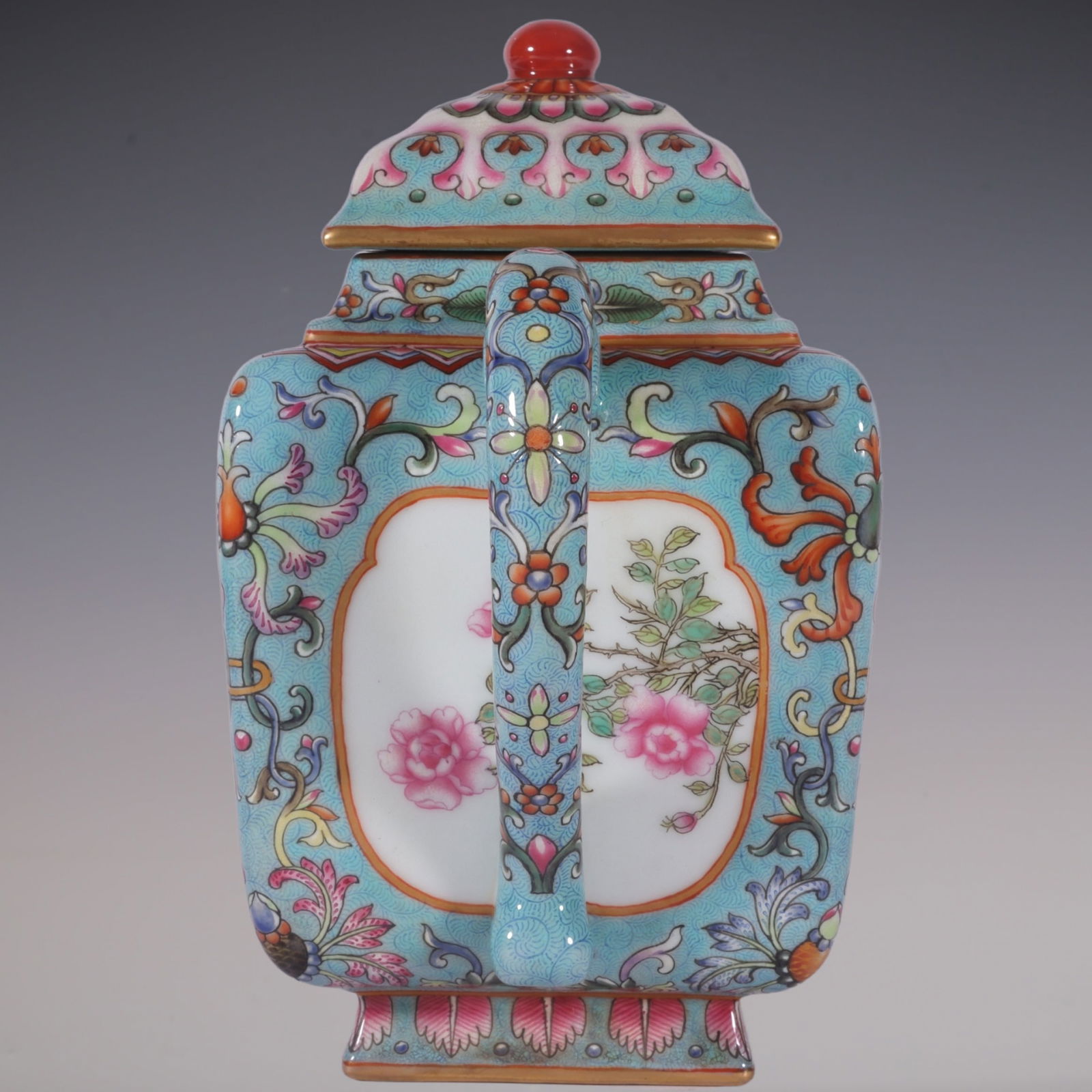 An Exquisite Enamel Green Ground Lotus Pattern Landscape Pattern Teapot - 3