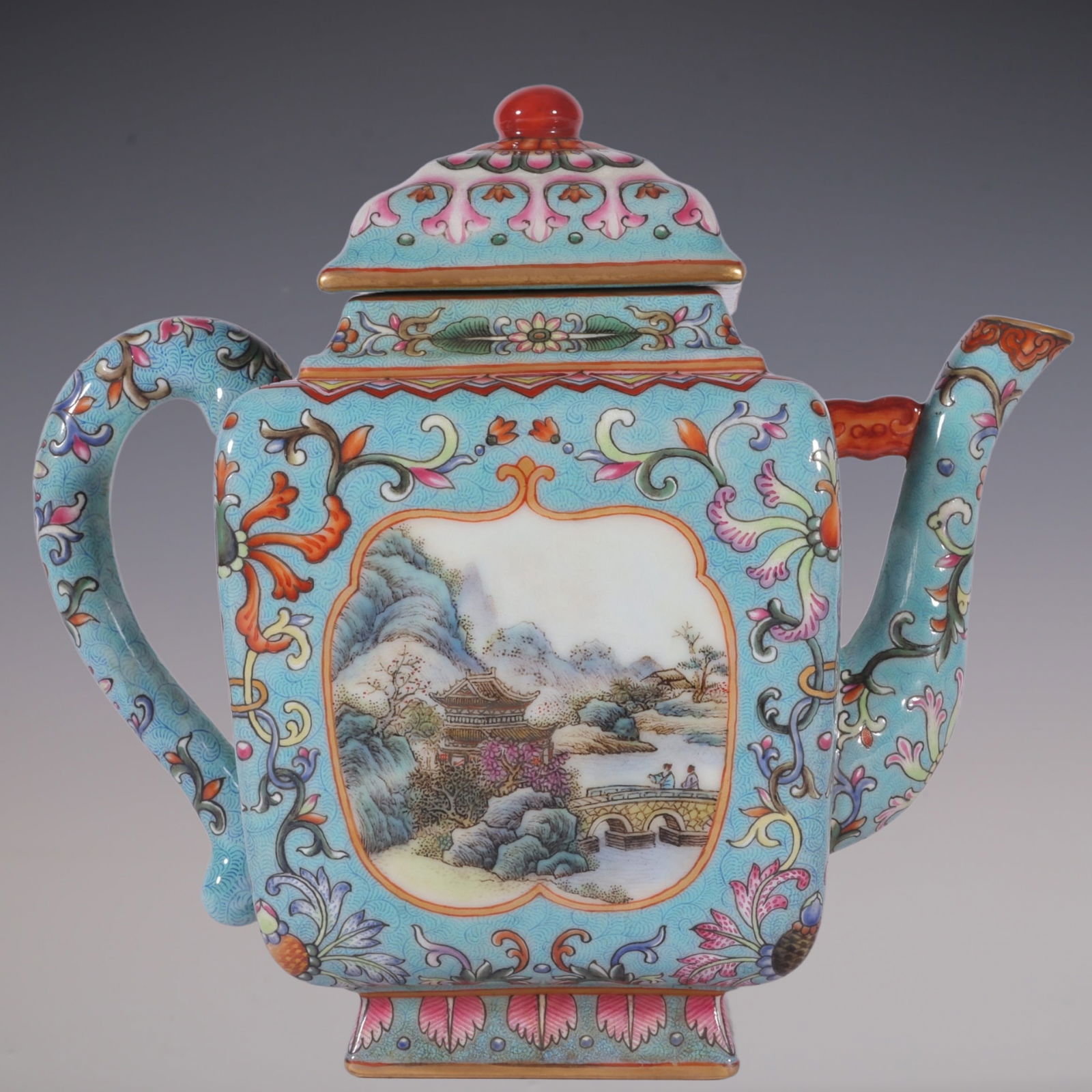 An Exquisite Enamel Green Ground Lotus Pattern Landscape Pattern Teapot - 4