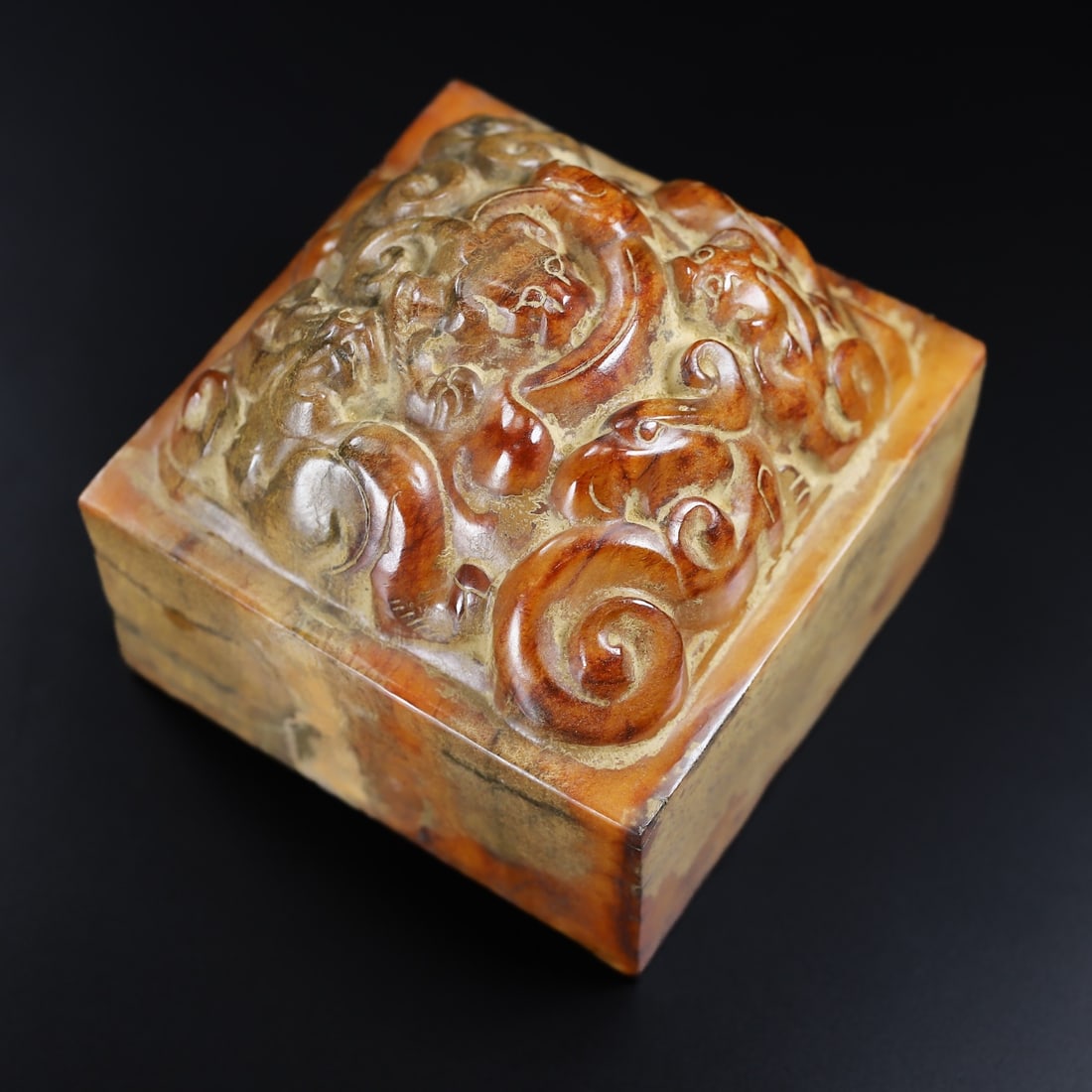 An Exquisite White Jade Dragon Pattern Seal - 9