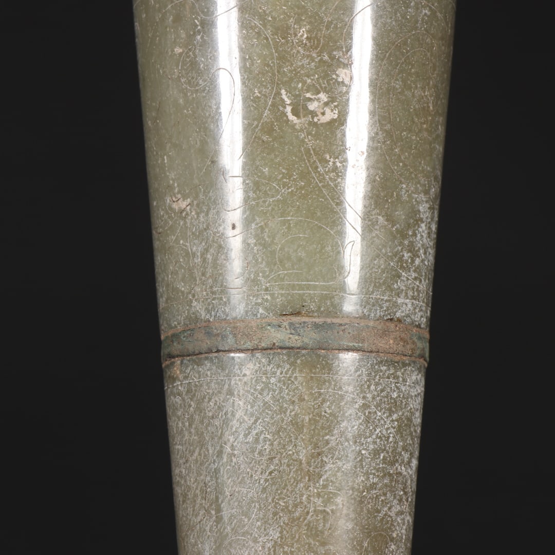 An Exquisite White Jade Brush Pot - 5