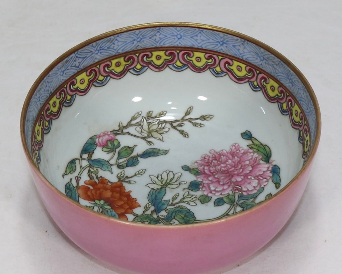 An Exquisite Enamel Ruby Red-Glazed Flower Pattern Bowl - 4