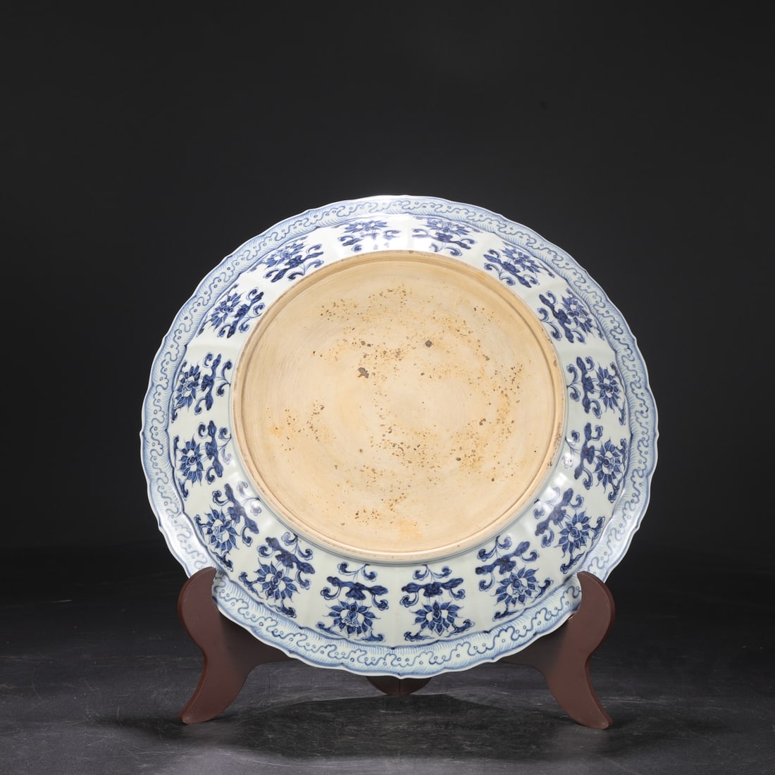 An Exquisite Blue and White Lotus Pattern Flower Pattern Plate - 6