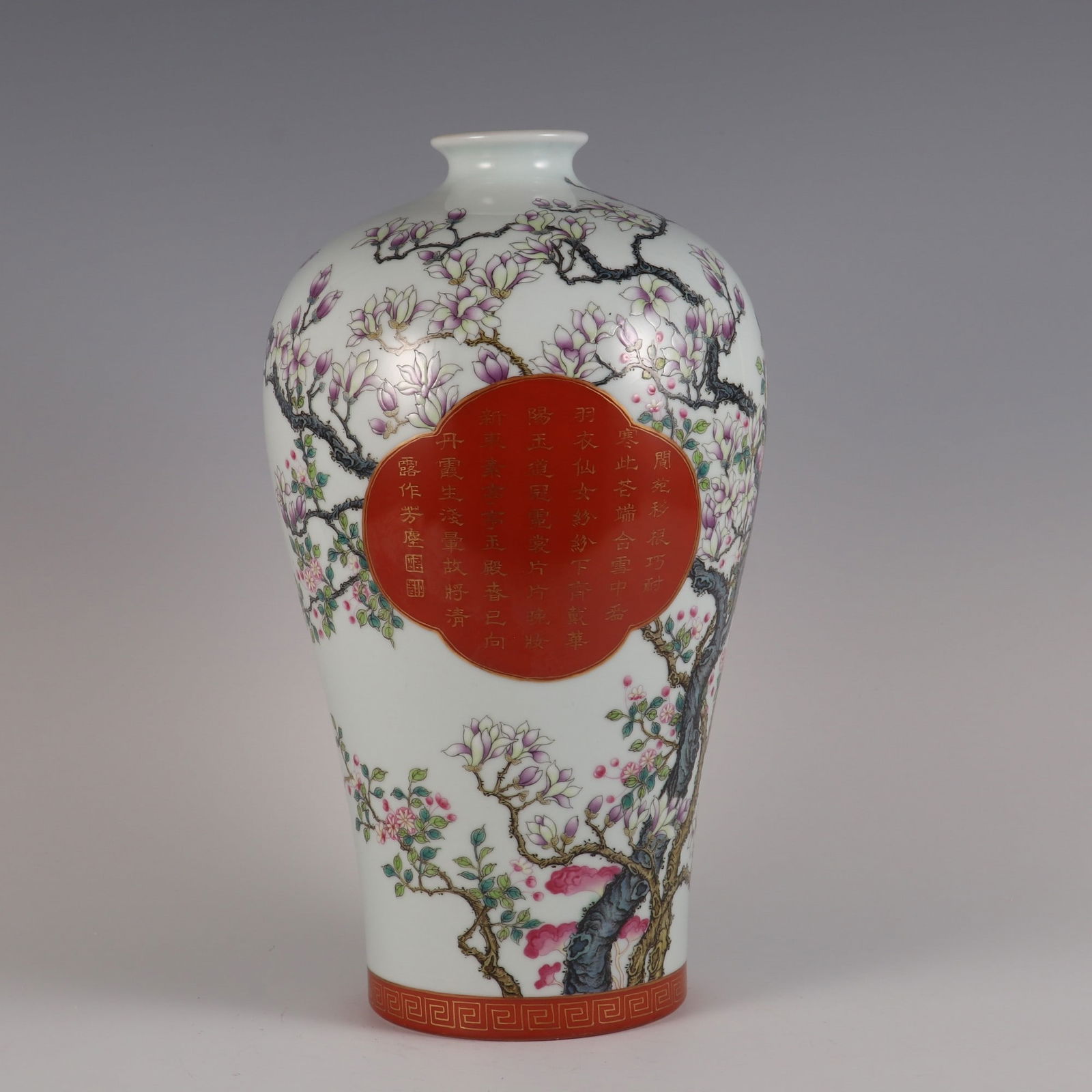 An Exquisite Famille-Rose Painted Gold Flower Pattern with poem Vase: An Exquisite Famille-Rose Painted Gold Flower Pattern with poem Vase Qing Dynasty, China Qianlong Six-character Mark Size:33cmx19cm (The Dimensions Of All Batches Are Manually Measured.If You Need