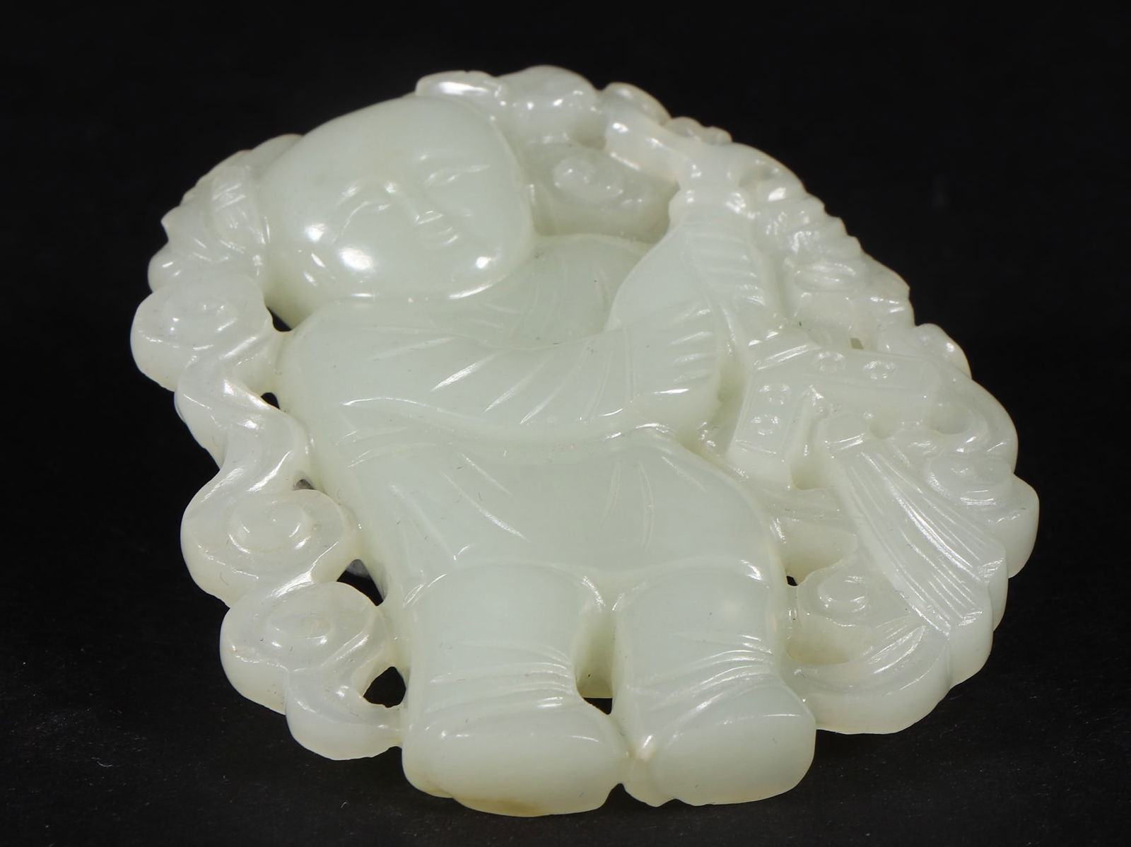An Exquisite White Jade Figure Pattern Ornament - 9