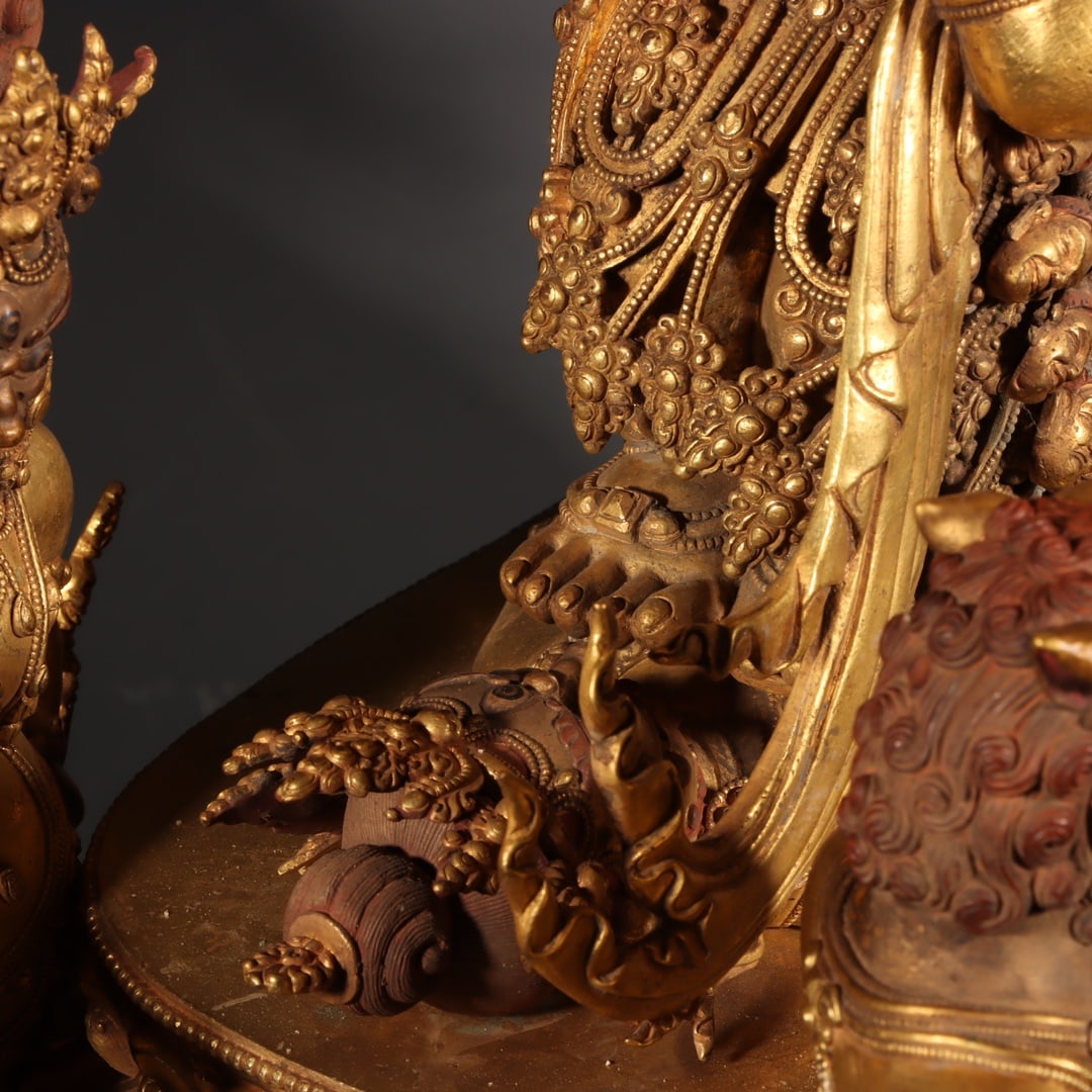 An Exquisite Gilt Bronze Buddha Statue - 14