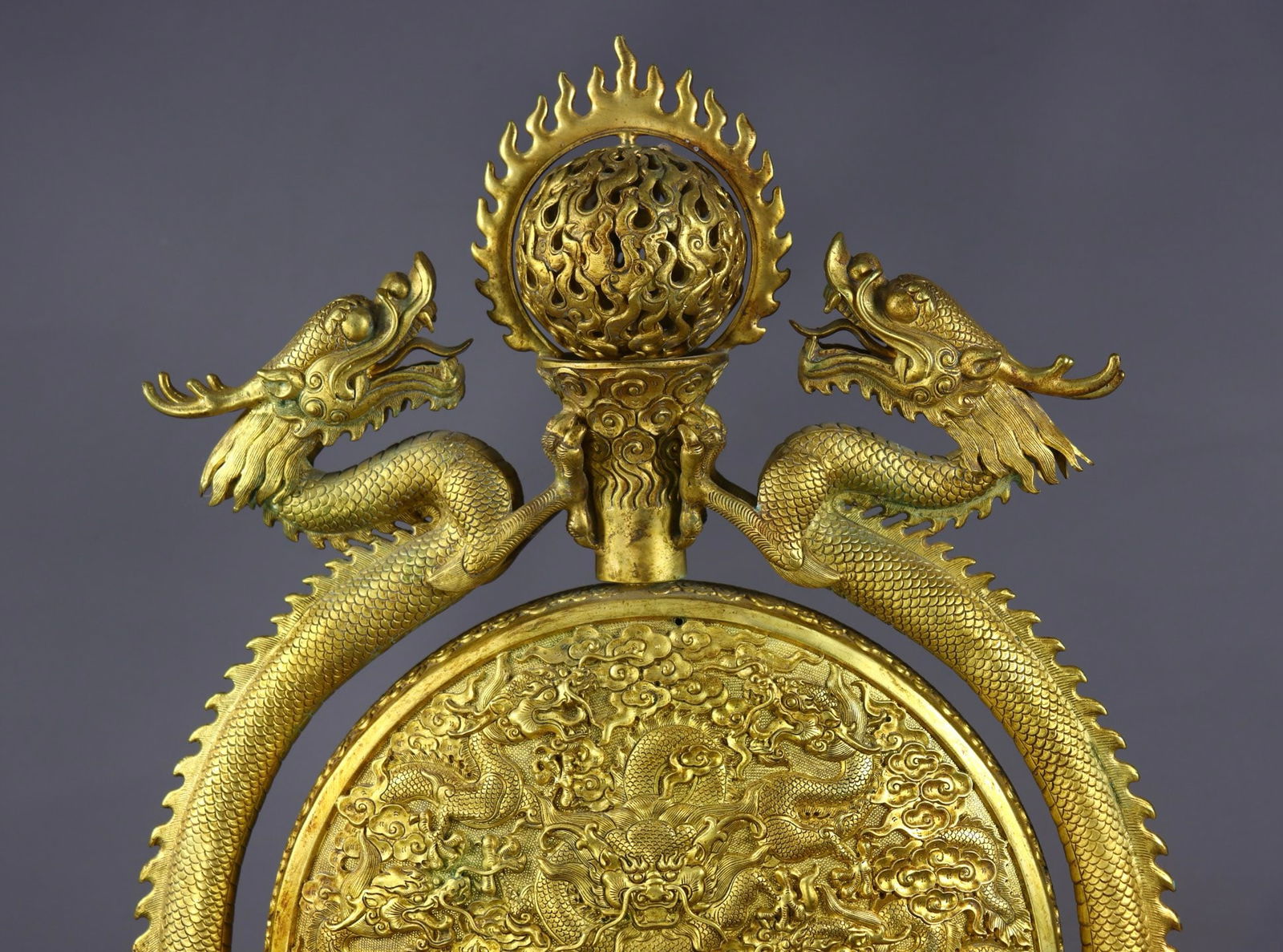 An Exquisite Gilt Bronze Dragon Pattern Screen - 5