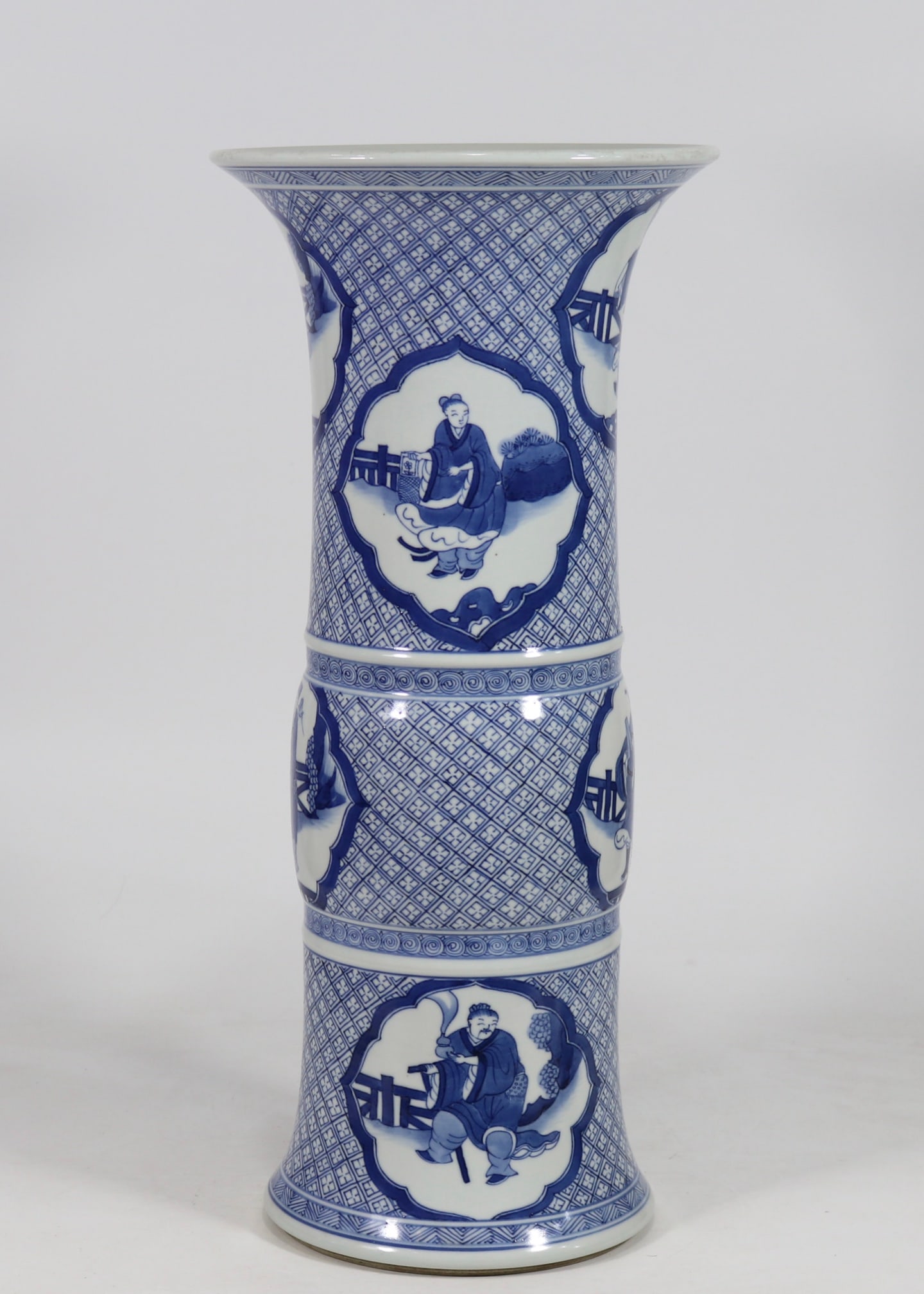 An Exquisite Blue and White Character and Story Pattern Vase: An Exquisite Blue and White Character and Story Pattern Vase Qing Dynasty, China Kangxi Six-character Mark Size:47.5cmx22cm (The Dimensions Of All Batches Are Manually Measured.If You Need More