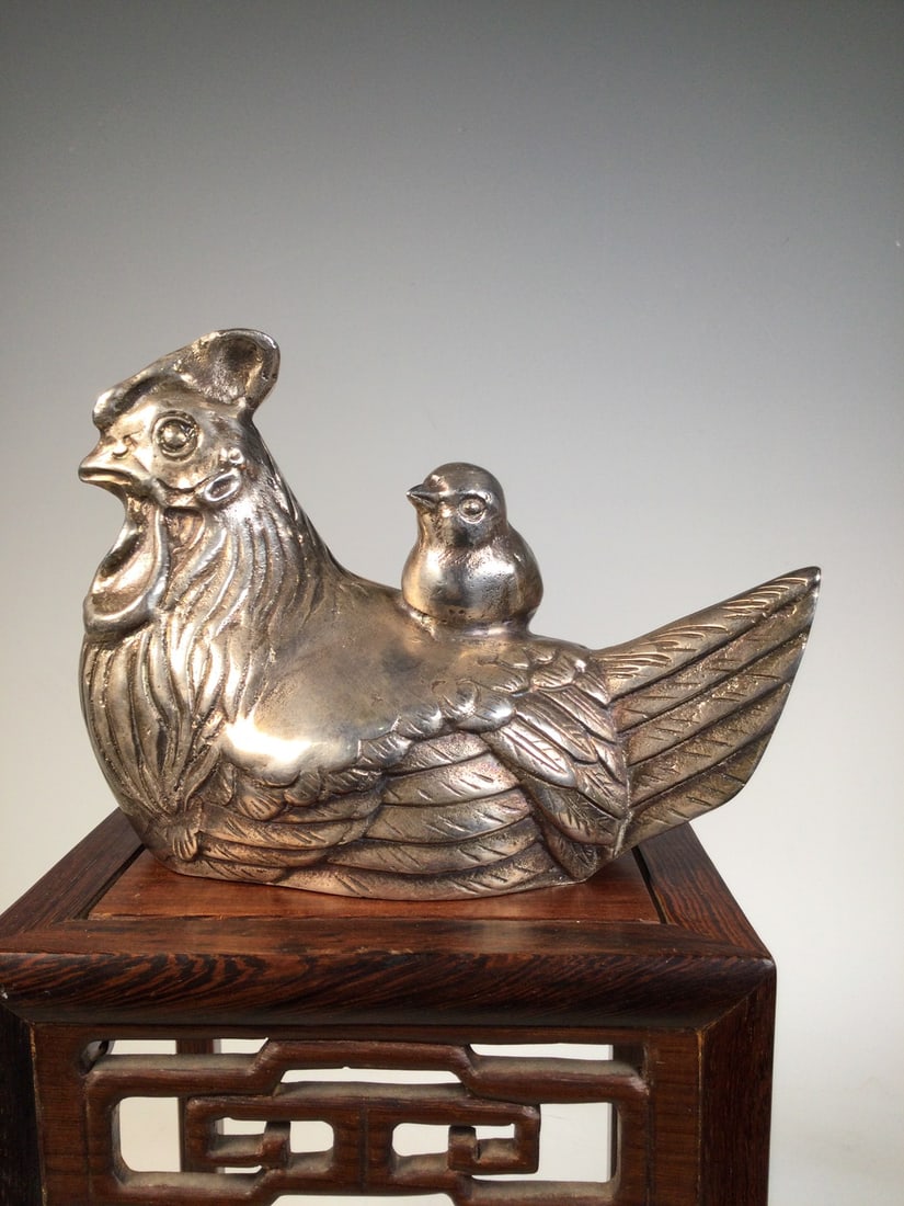 An Exquisite Silver Rooster Ornament (1 of 6)