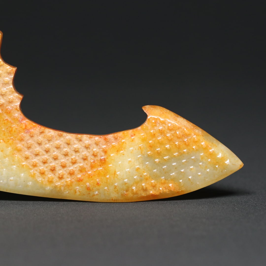 An Exquisite White Jade Ornament - 7