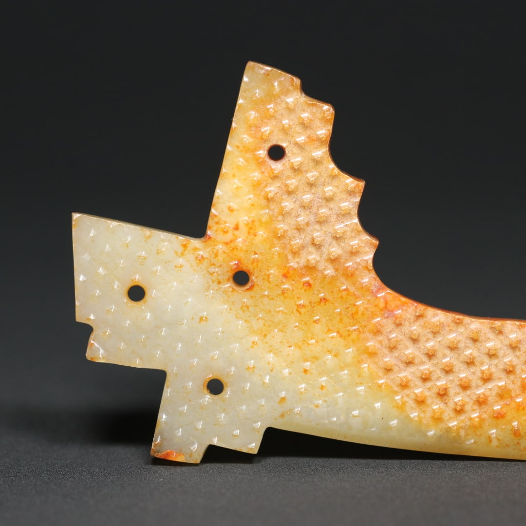 An Exquisite White Jade Ornament - 8