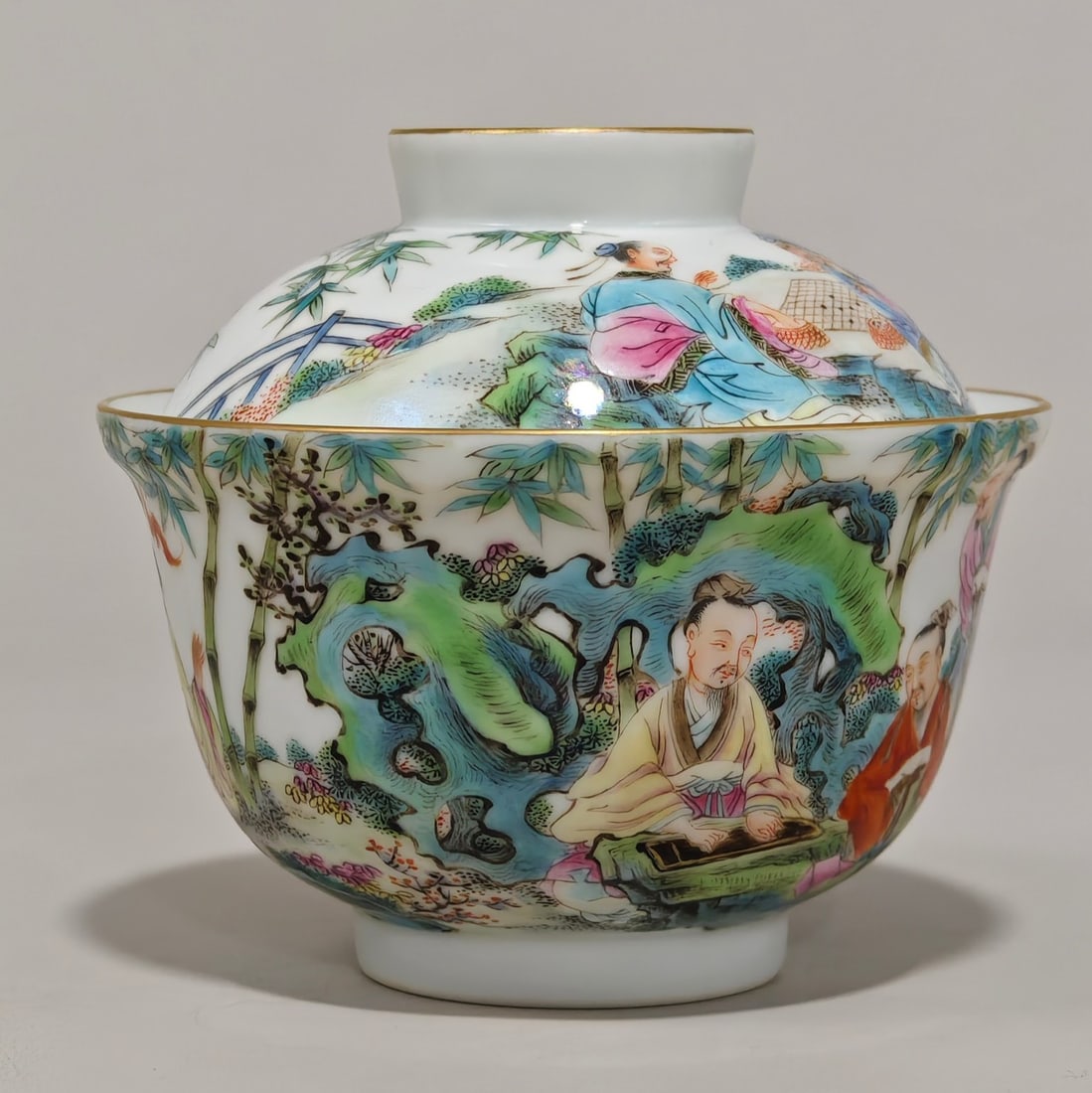An Exquisite Famille-Rose Character and Story Pattern Bowl: An Exquisite Famille-Rose Character and Story Pattern Bowl Qing Dynasty, China Yongzheng Six-character Mark Size:9.3cmx10.3cm (The Dimensions Of All Batches Are Manually Measured.If You Need More