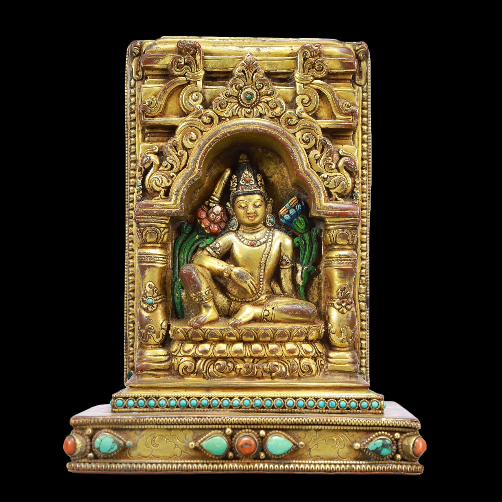A Exquisite Gilt Bronze Inlaid Gems Statue of Tara: A Exquisite Gilt Bronze Inlaid Gems Statue of Tara Ming Dynasty, China Size:15cmx9.5cmx20.5cm Weight:2400g (The Dimensions Of All Batches Are Manually Measured.If You Need More Detailed