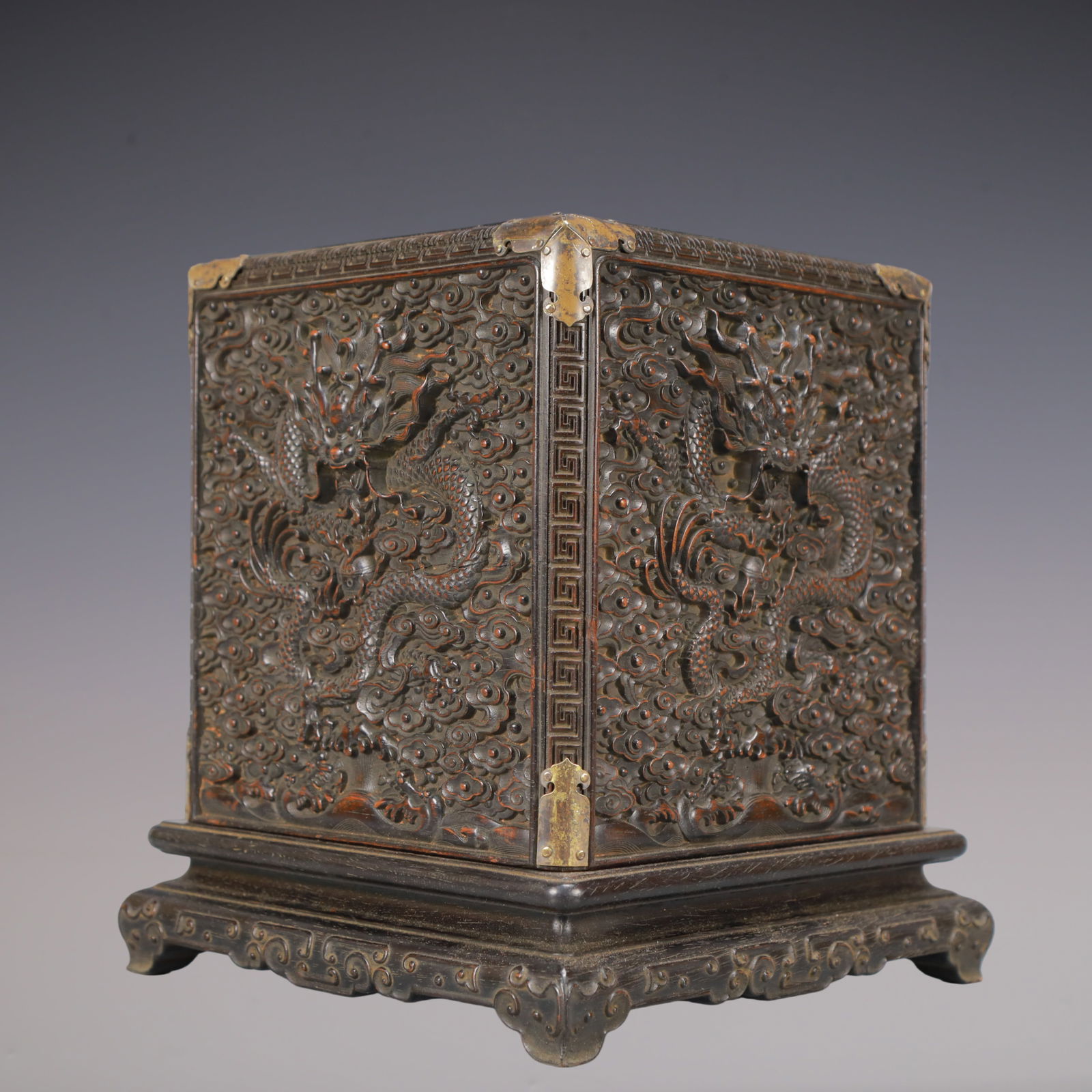 A Exquisite Zitanwood Dragon Pattern Box - 2