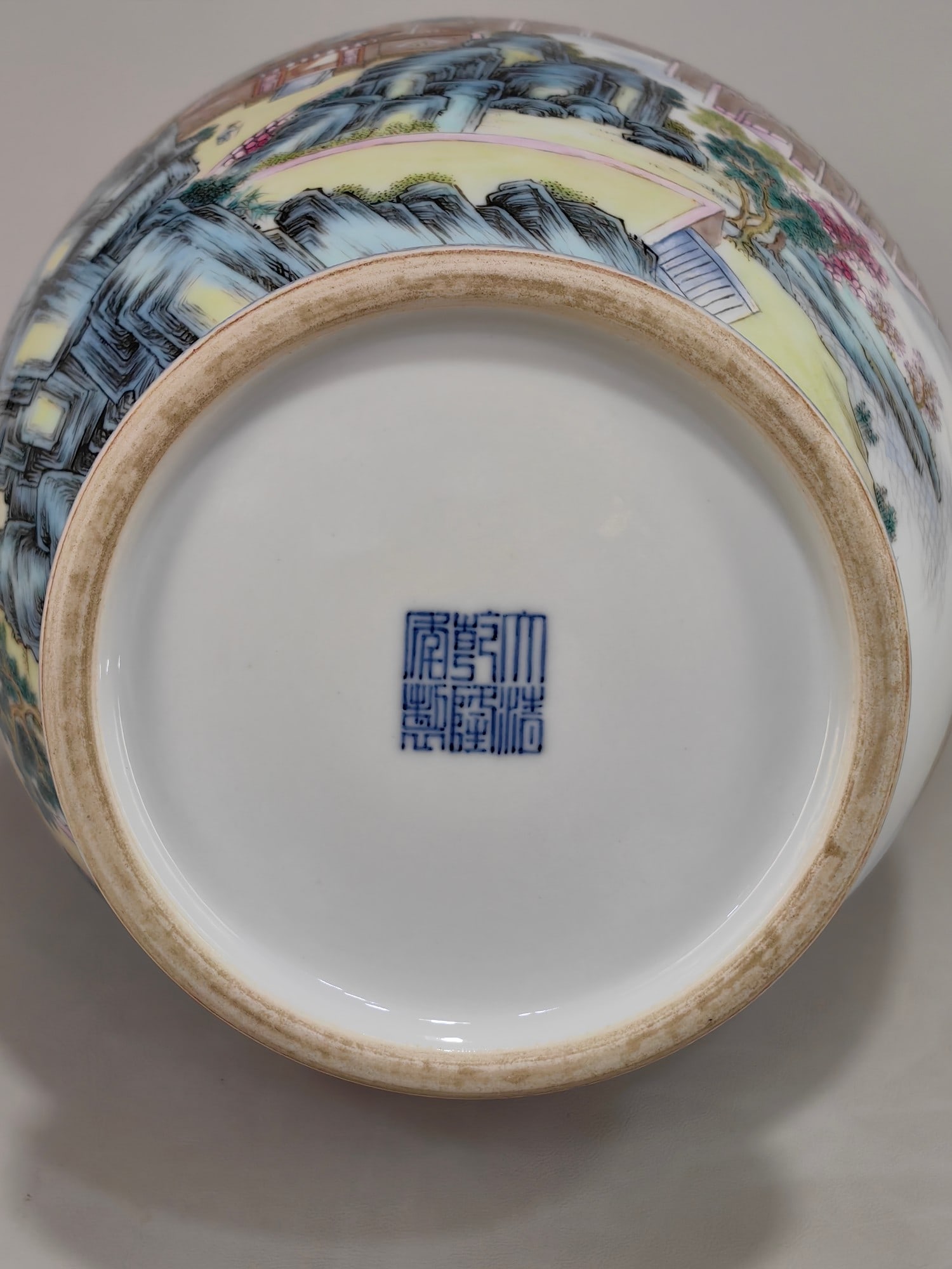 An Exquisite Famille-Rose Lotus Pattern Landscape Pattern Double-Ears Vase - 7