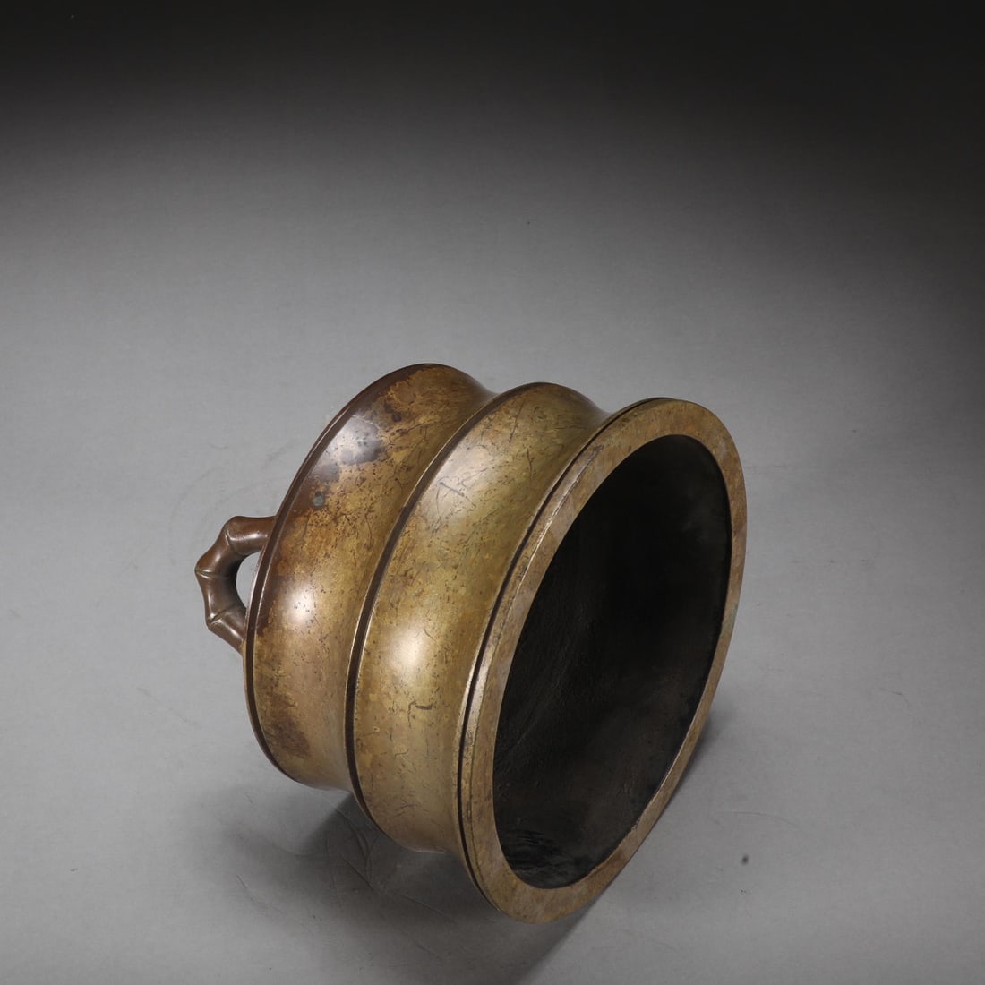 An Exquisite Bronze Tripod Censer - 5