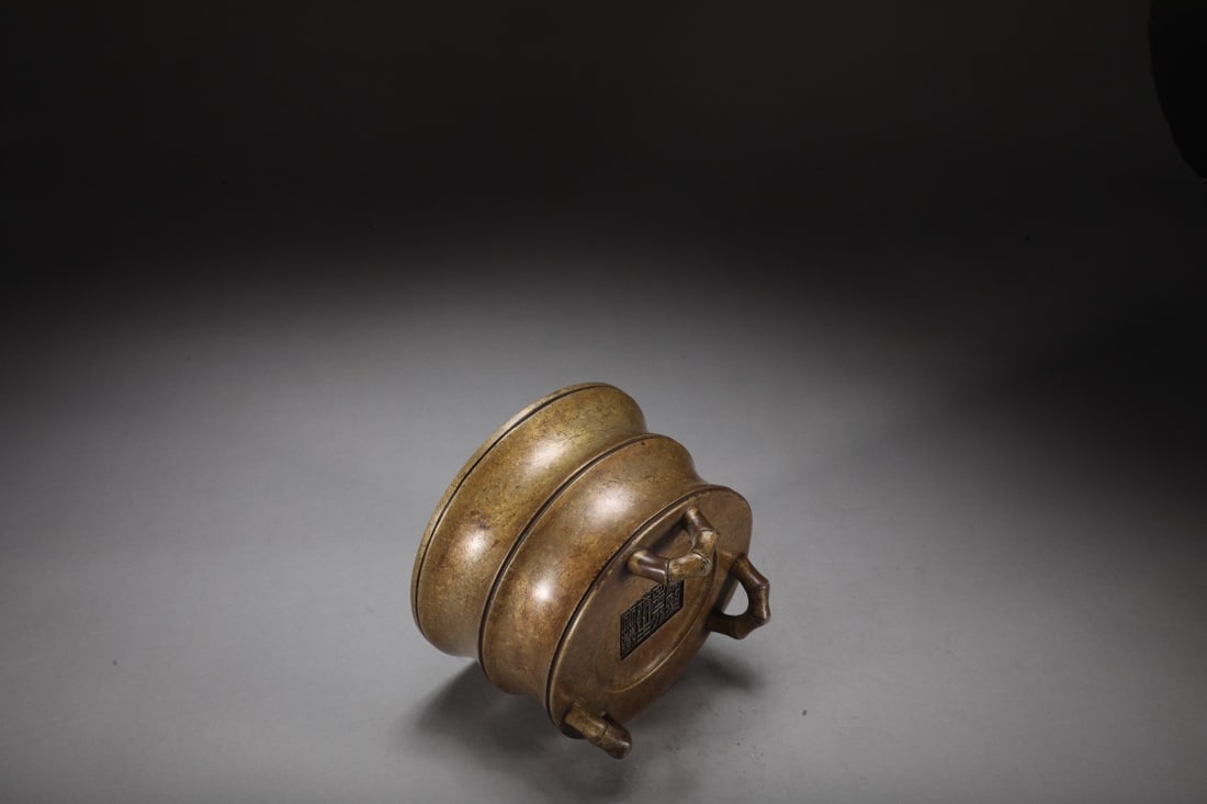 An Exquisite Bronze Tripod Censer - 7