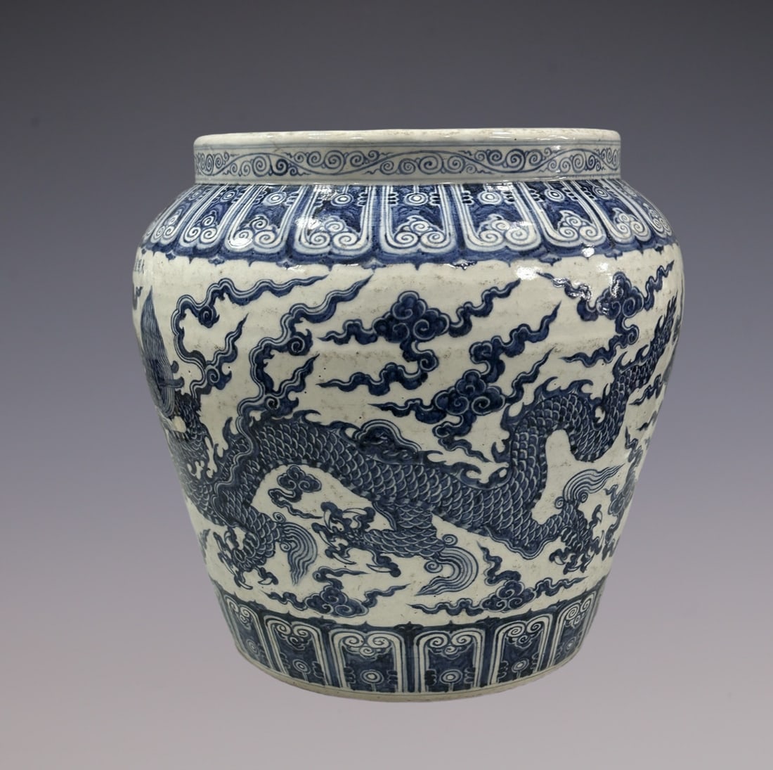 An Exquisite Blue and White Dragon Pattern Vat - 3