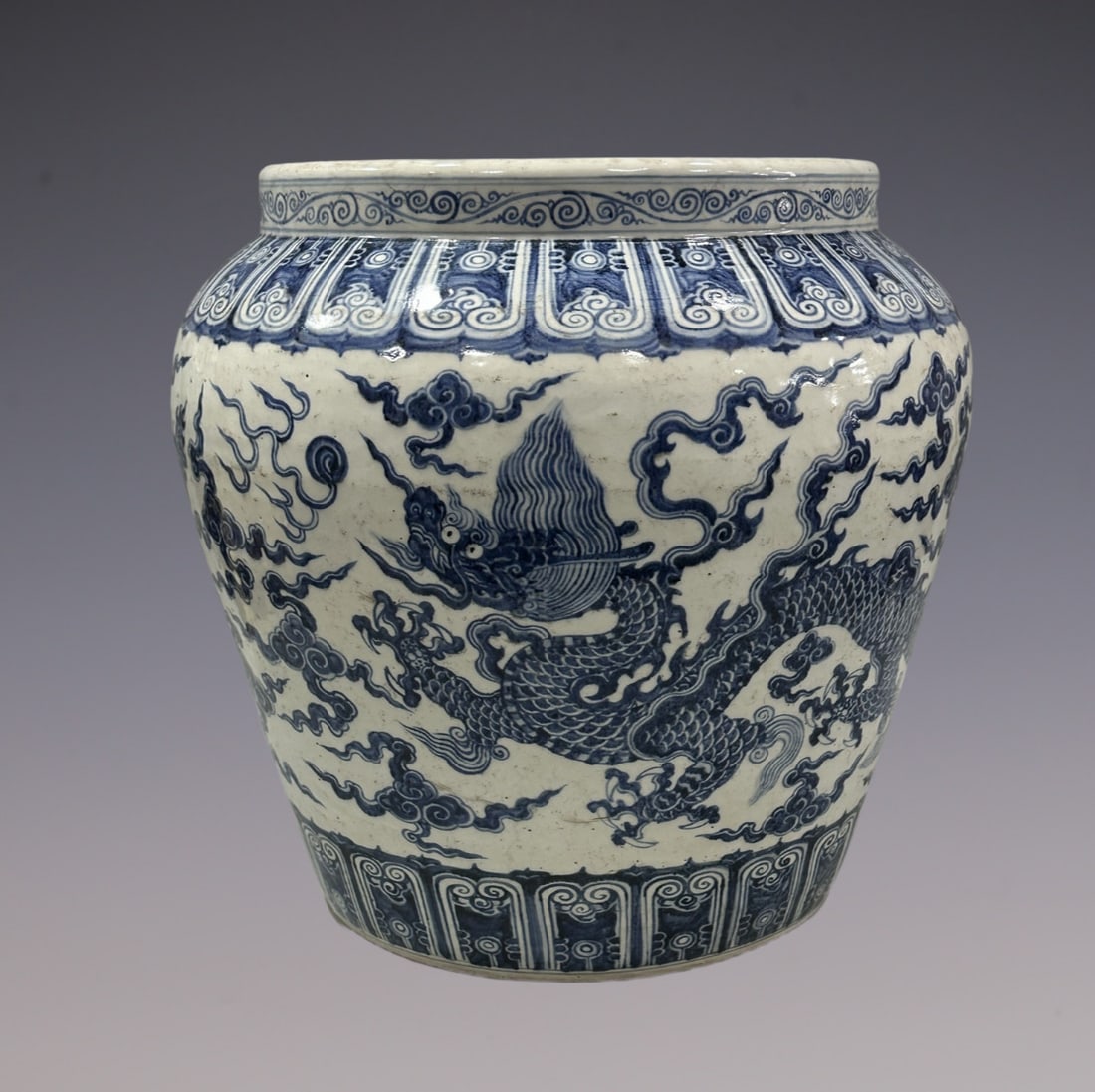 An Exquisite Blue and White Dragon Pattern Vat - 5