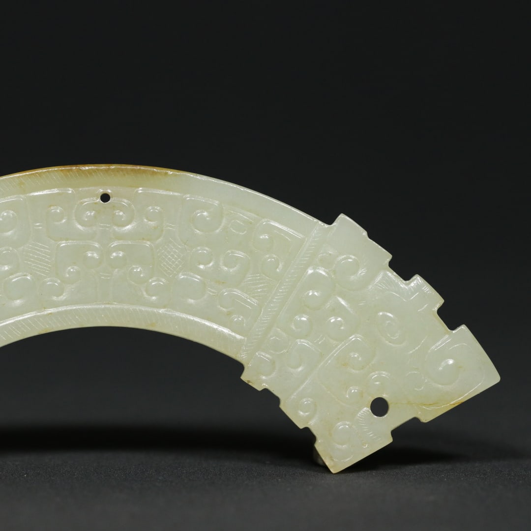 An Exquisite White Jade Dragon Pattern Pendant - 7