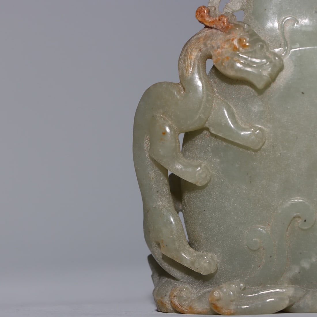 An Exquisite White Jade Figure Pattern Dragon Pattern Snuff Bottle - 4