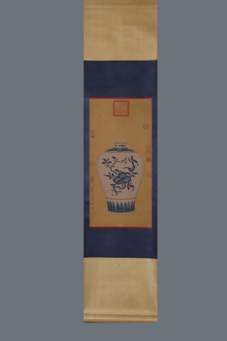 An Exquisite Blue and White Melon and Fruit Pattern Vase - 6