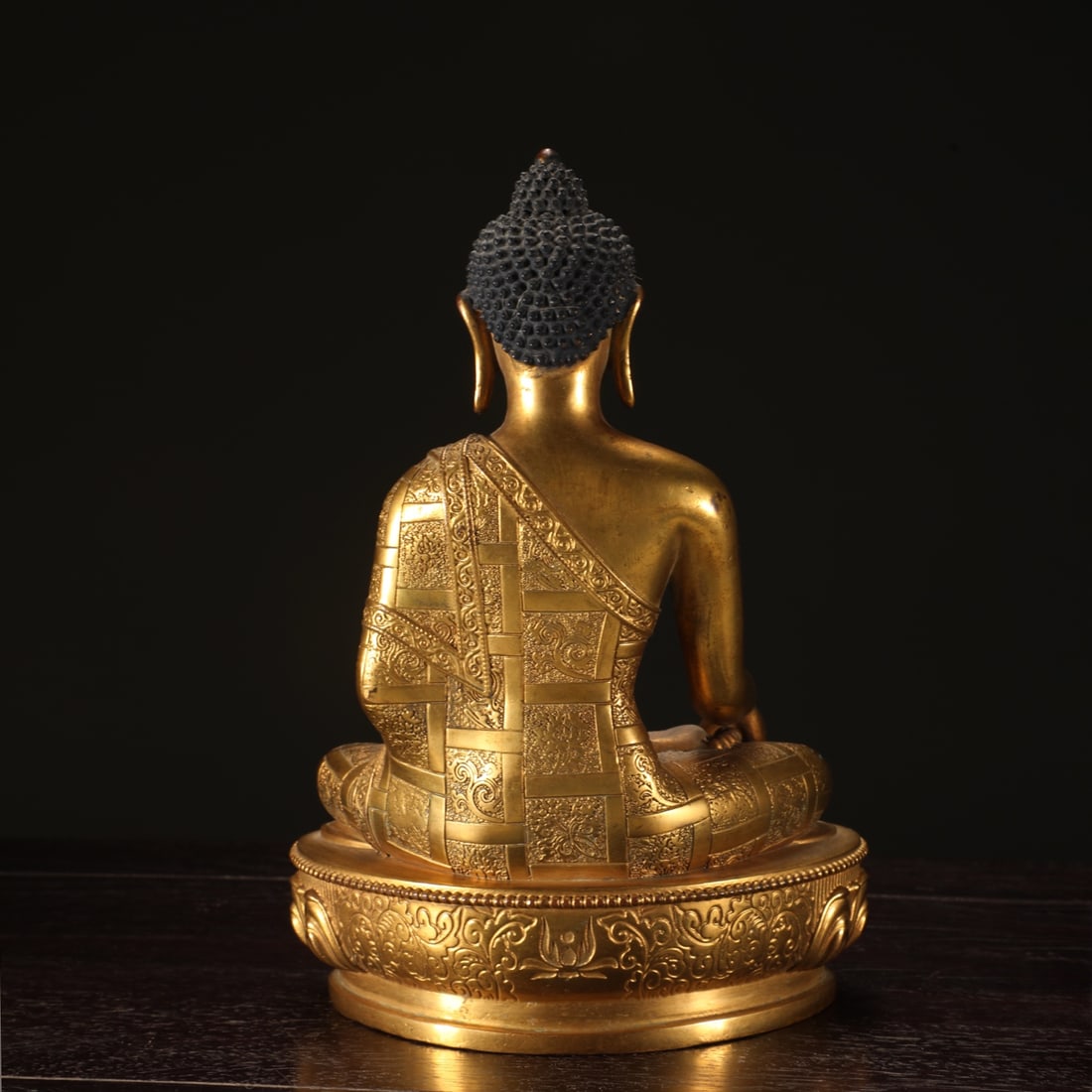 An Exquisite Gilt Bronze Buddha Statue - 3
