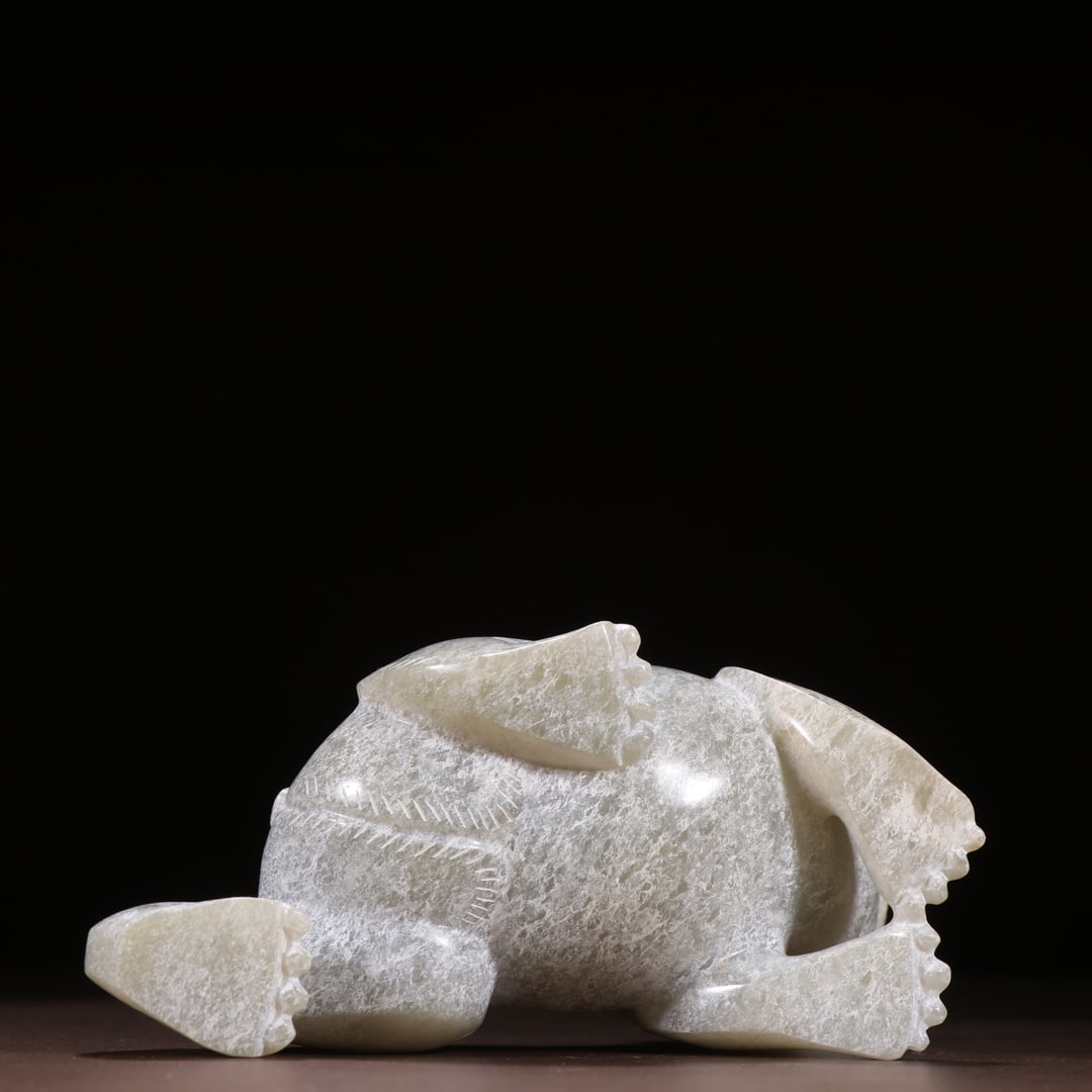 An Exquisite White Jade Bear Ornament - 9
