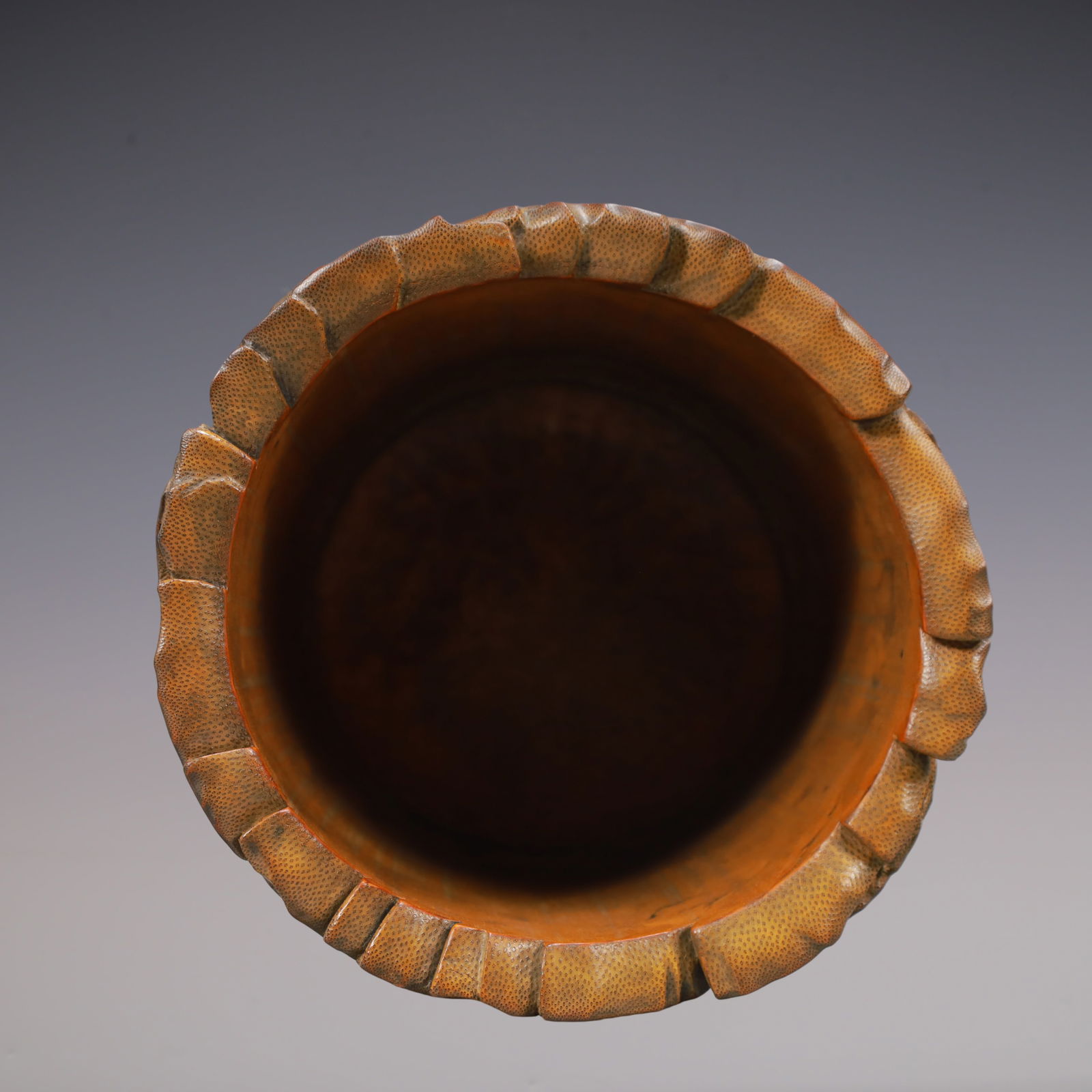 A Exquisite Bamboo Landscape and Figure Pattern Brush Pot - 5