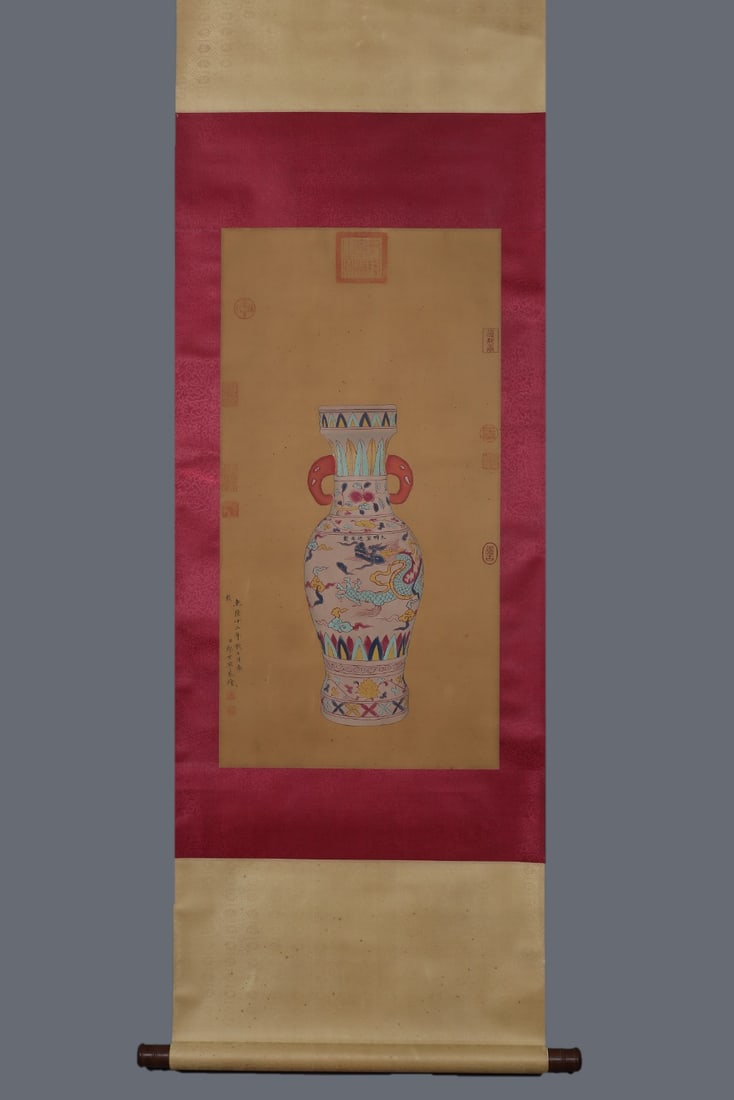 An Exquisite Wucai Dragon Pattern Lotus Pattern Double-Ears Vase - 6