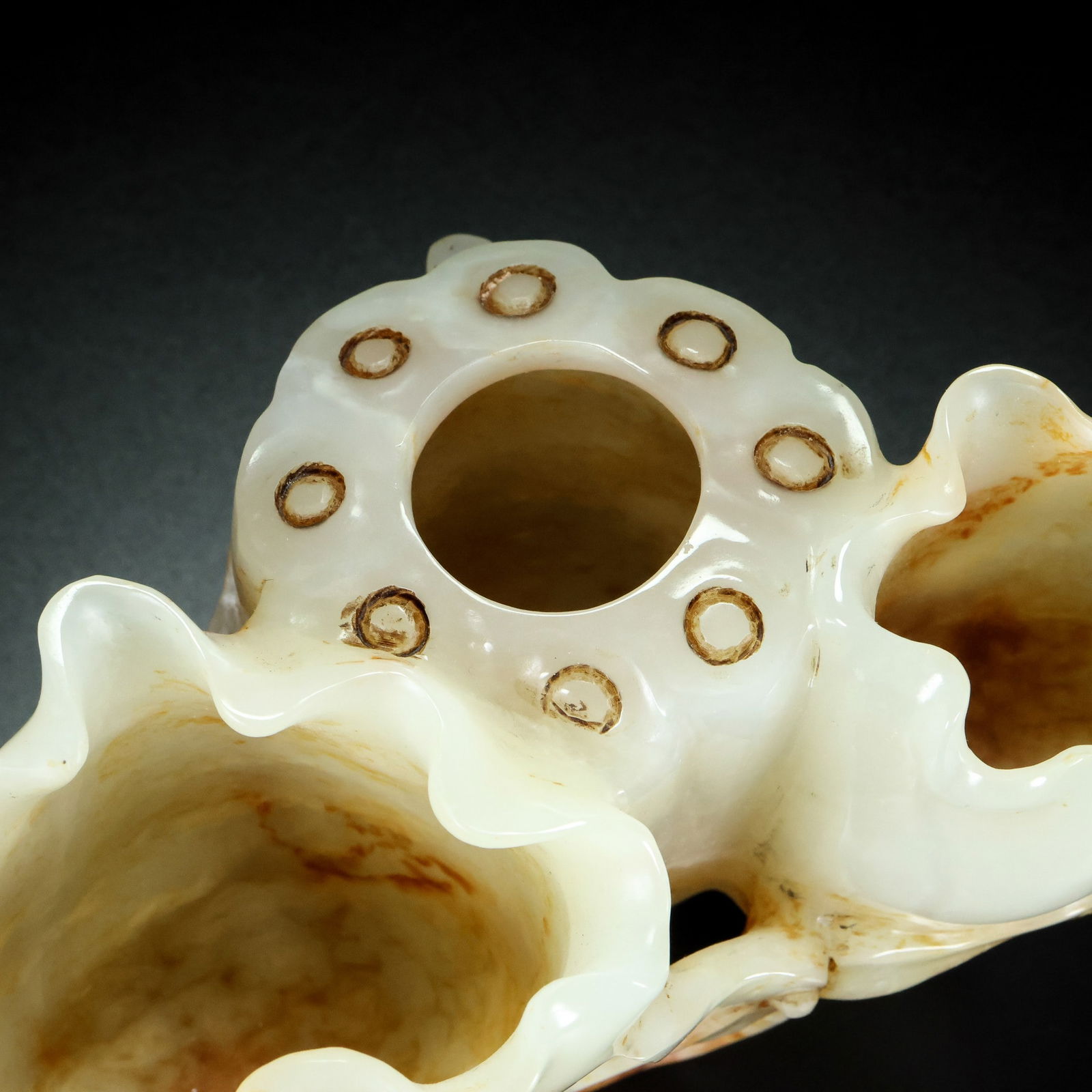 An Exquisite White Jade Auspicious Beast Pattern Brush Pot - 6