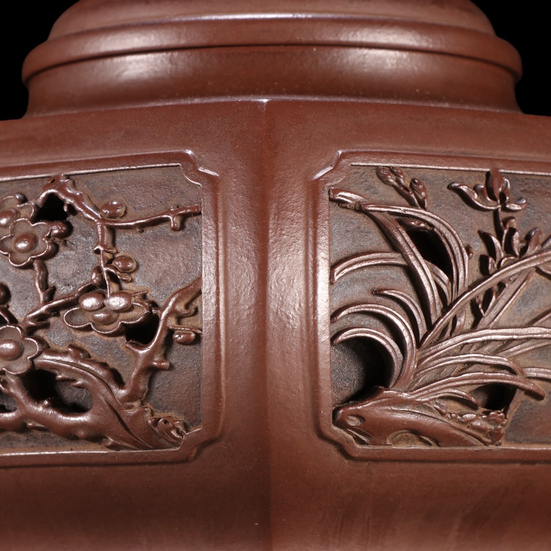 An Exquisite Purple Sands Flower Pattern Teapot - 6