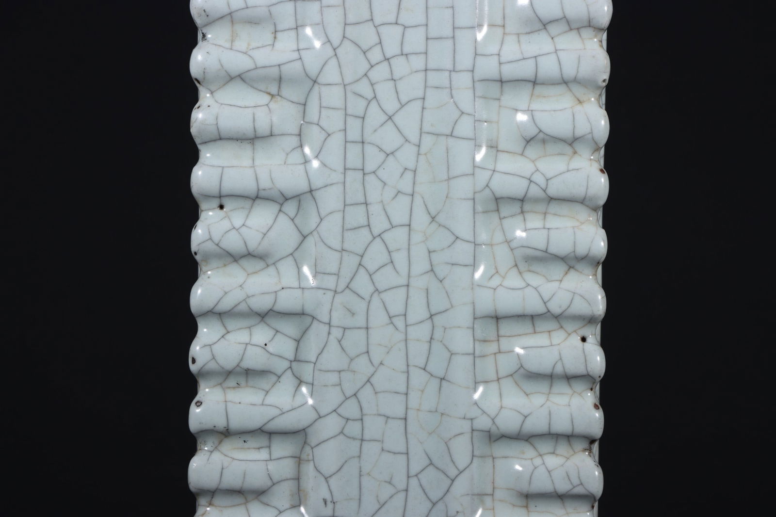 An Exquisite Guan yao Vase - 4