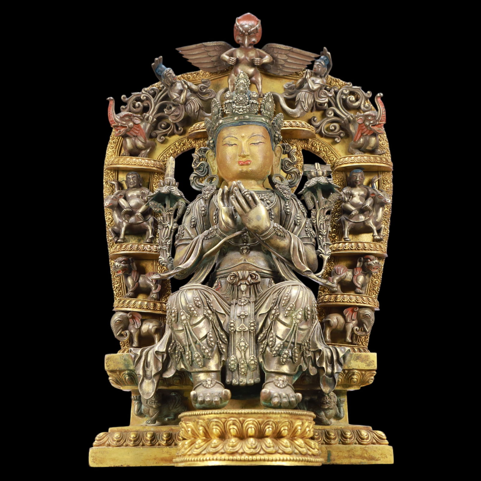 A Exquisite Gilt Silver Statue of Tara: A Exquisite Gilt Silver Statue of Tara Ming Dynasty, China Size:27cmx24cmx48cm Weight:17300g (The Dimensions Of All Batches Are Manually Measured.If You Need More Detailed Information, Please