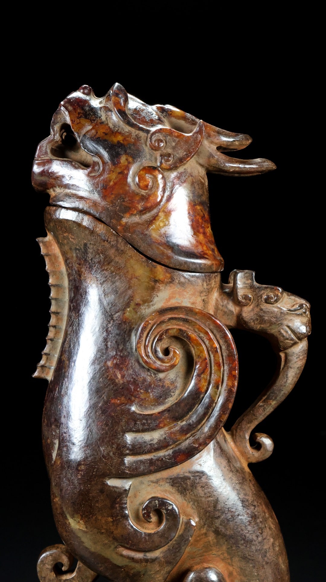 An Exquisite White Jade Dragon-Shaped Ewer - 2